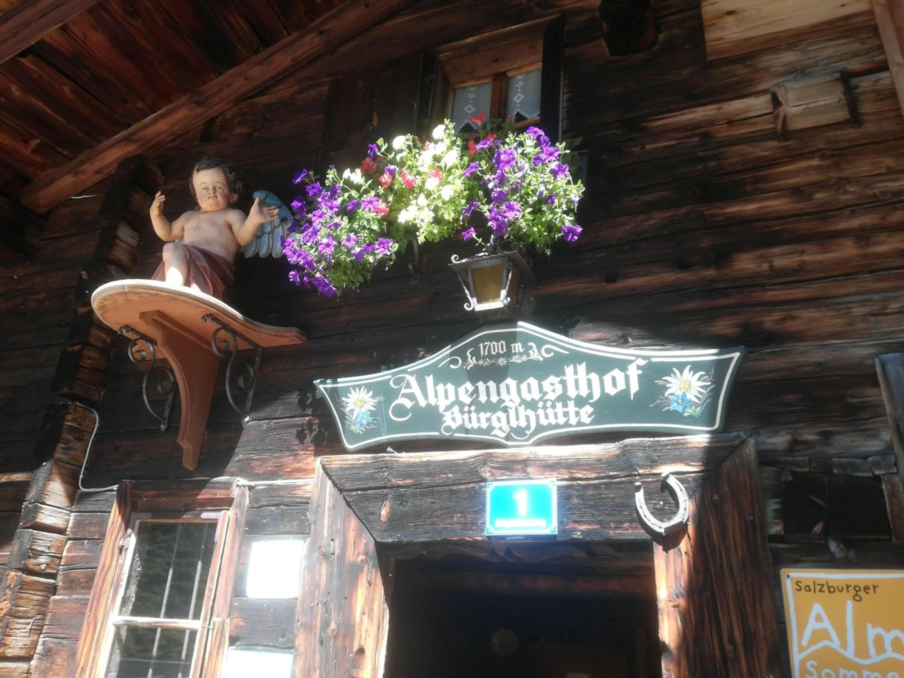 Text overlay in Ferienhaus Willms am Gaisberg