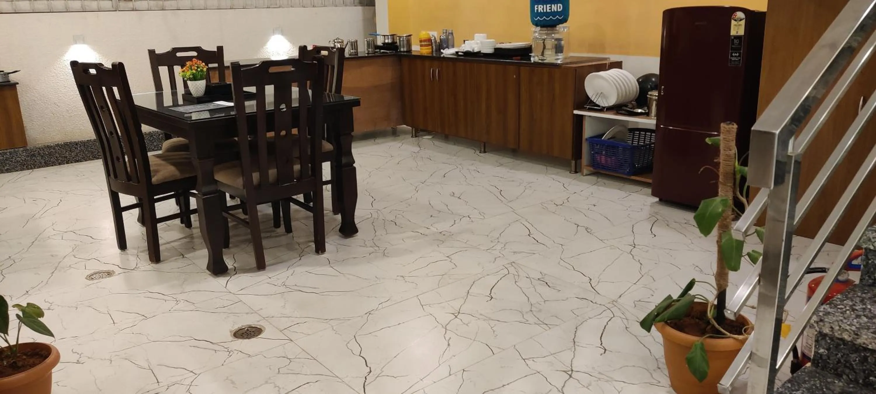 Kitchen or kitchenette in Keerthis Royal Suites Hotels in Bangalore Airport