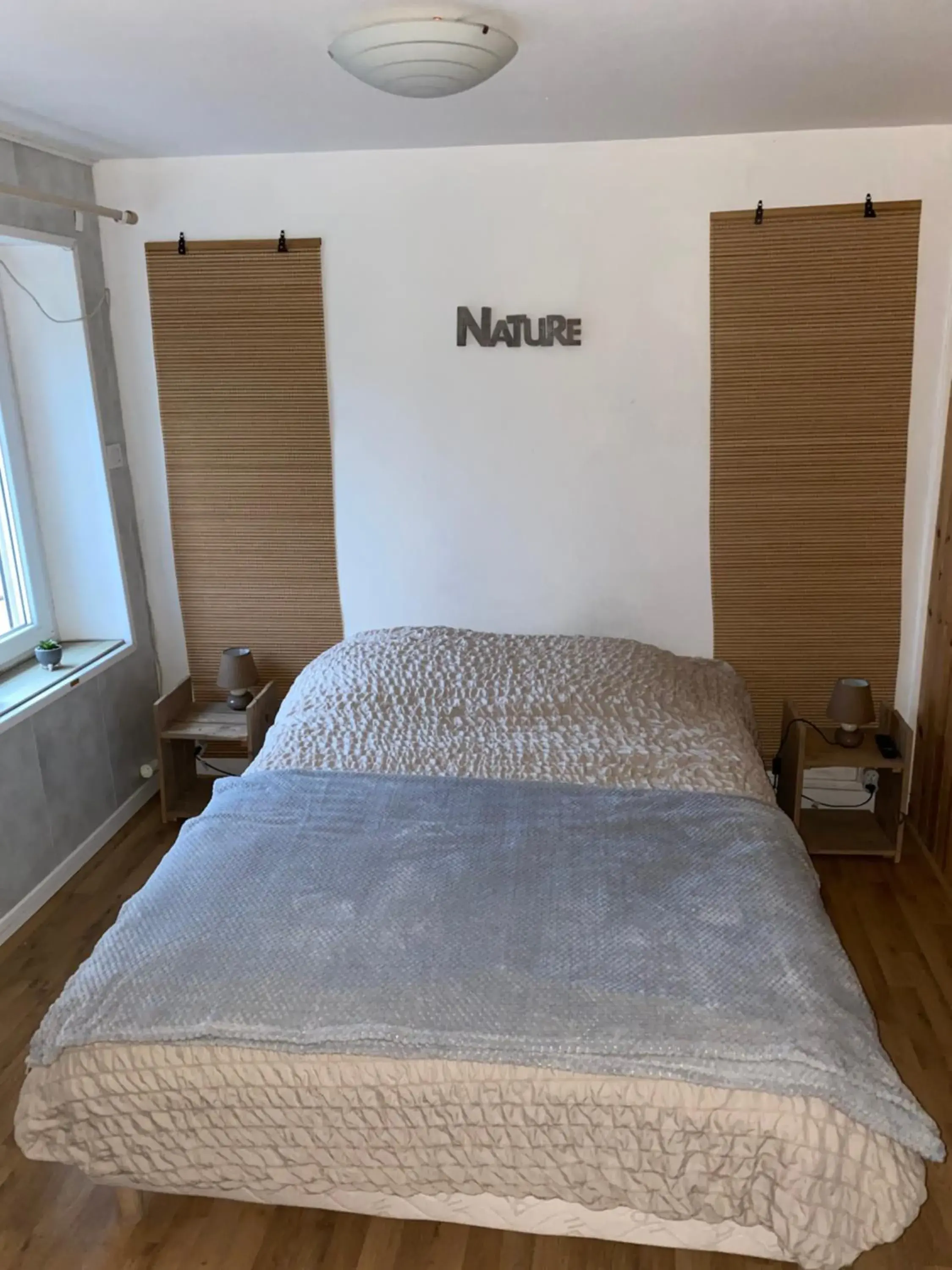 Double Room in La Dilichambre Double Room in La Dilichambre