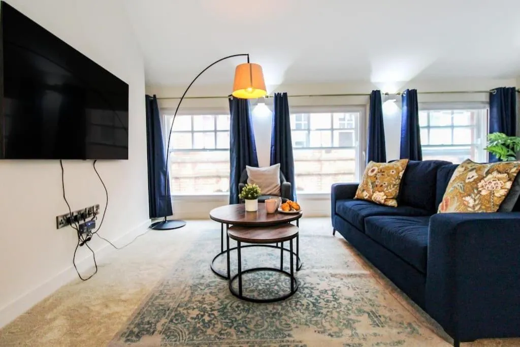 Luxurious 2 Bedroom Apartment in City Centre