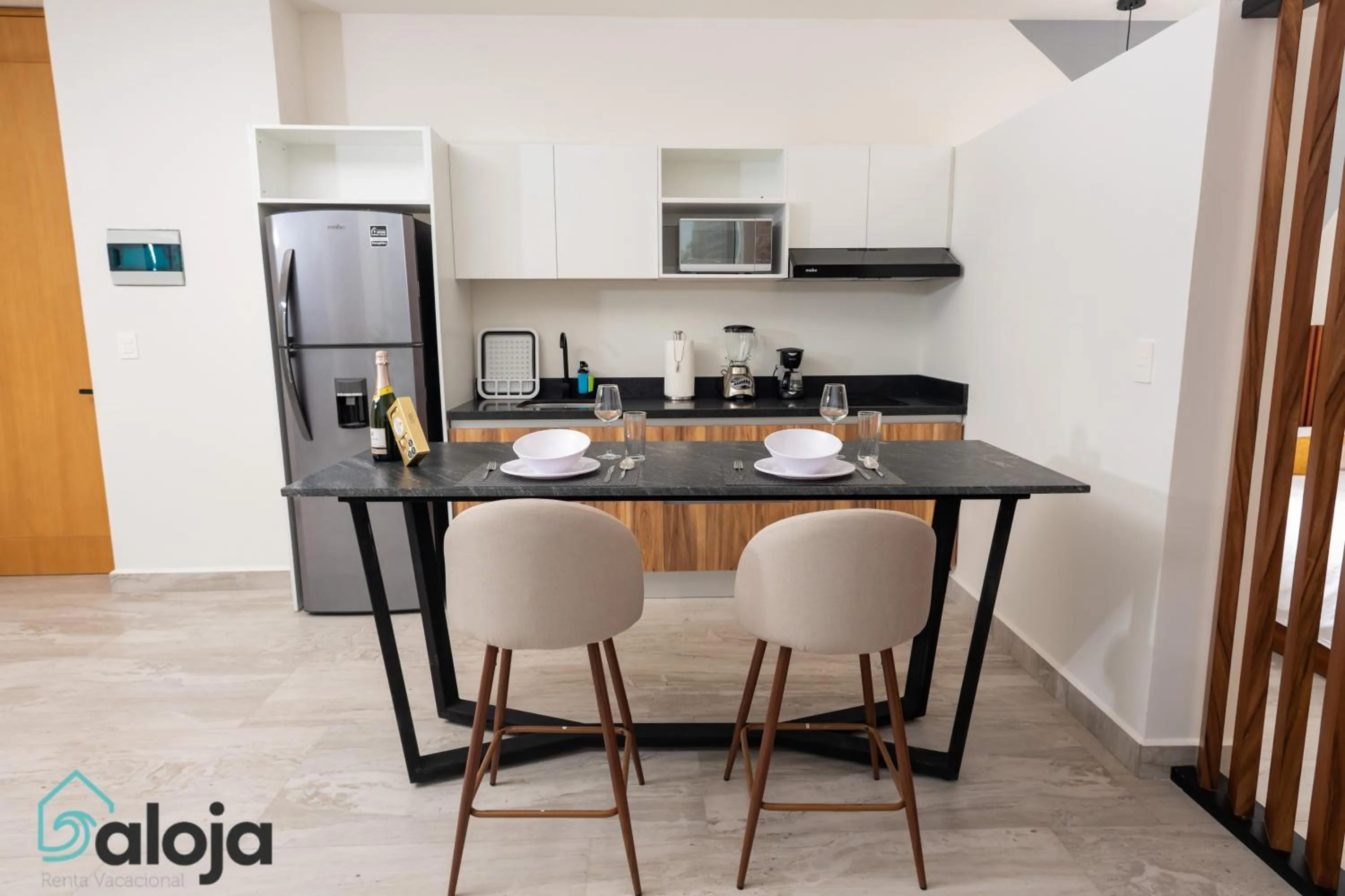 Kitchen or kitchenette in Torre Sofia - By Aloja RV