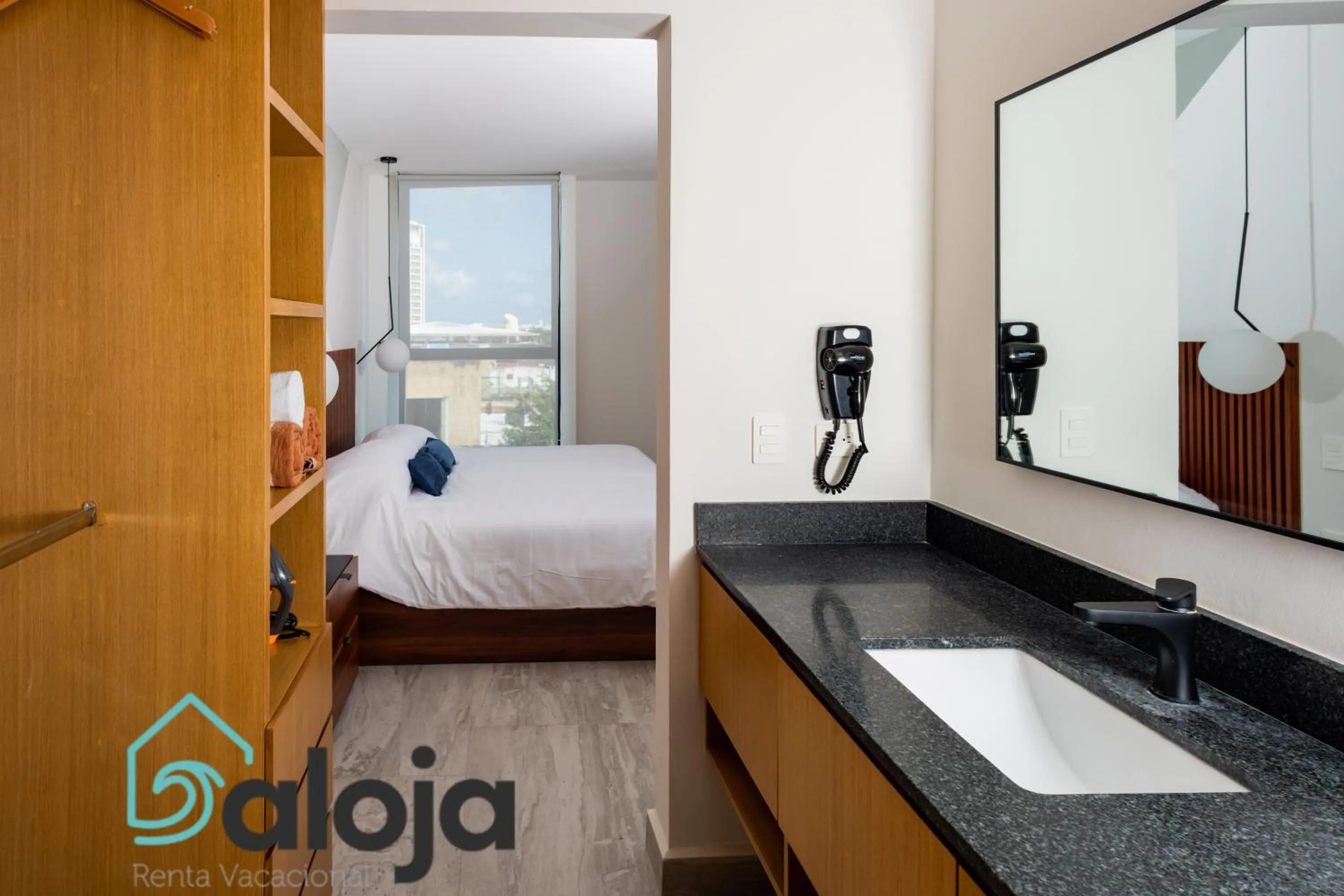 Bathroom, Bed in Torre Sofia - By Aloja RV