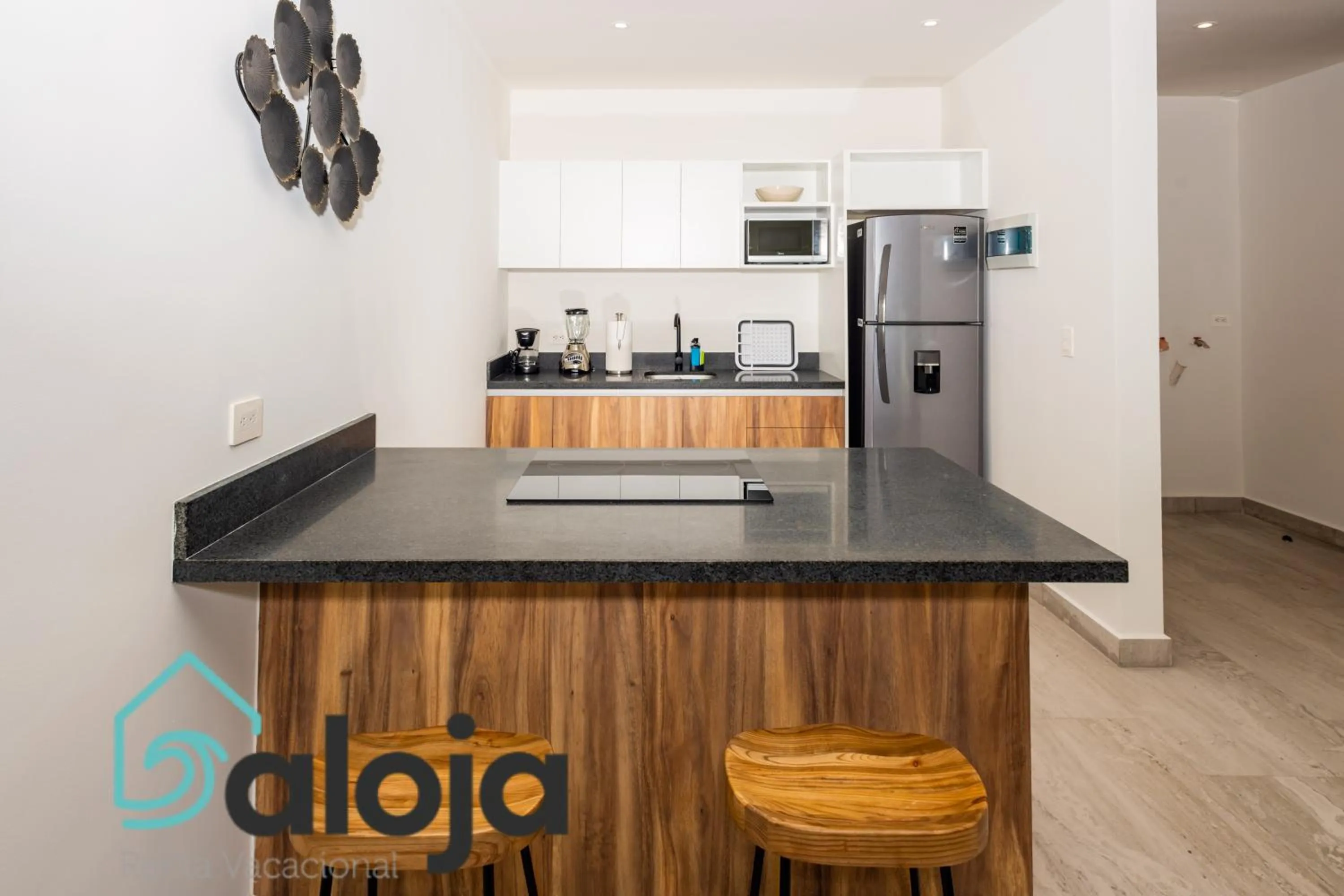 Kitchen or kitchenette in Torre Sofia - By Aloja RV