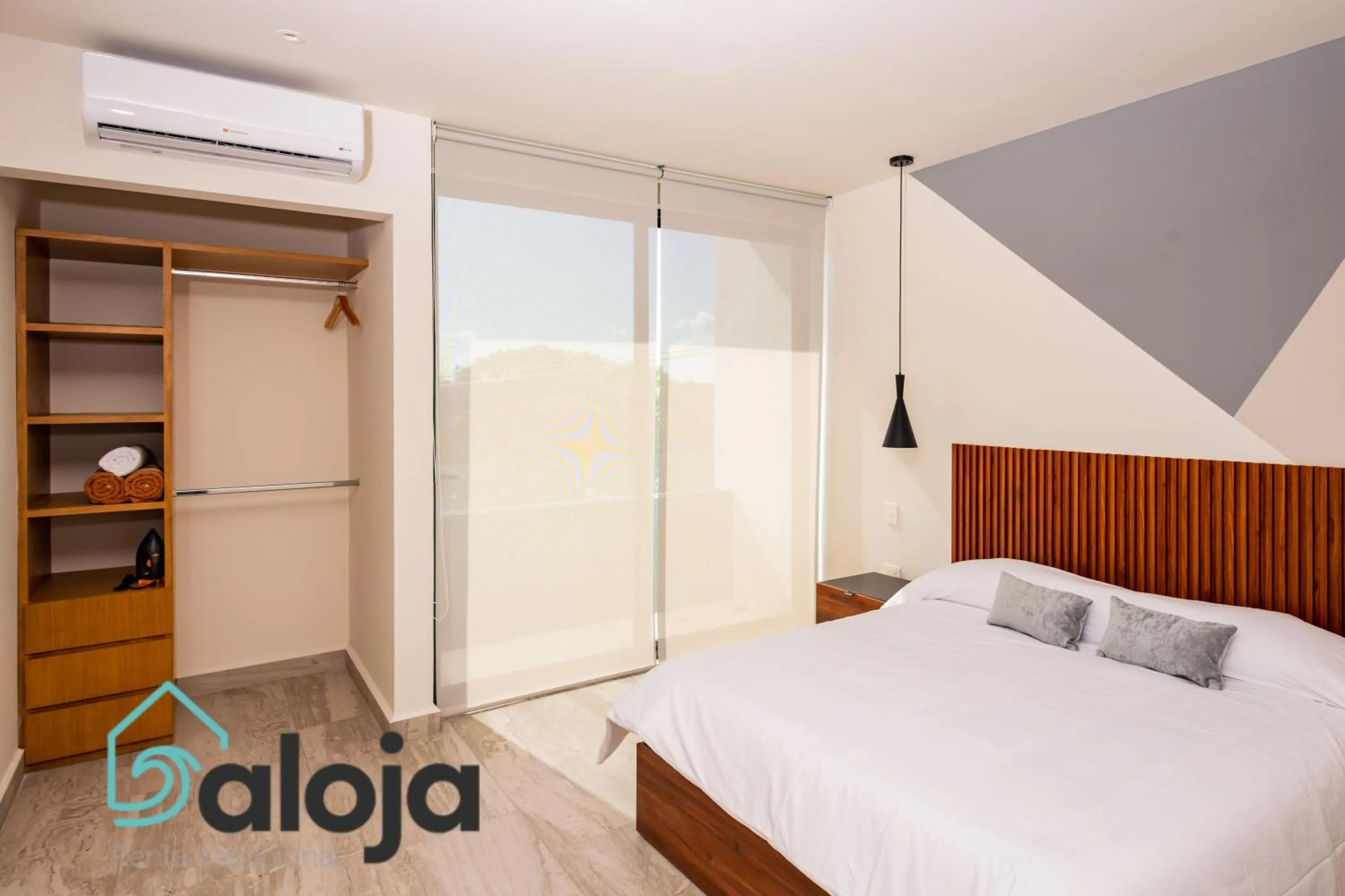 Bed in Torre Sofia - By Aloja RV