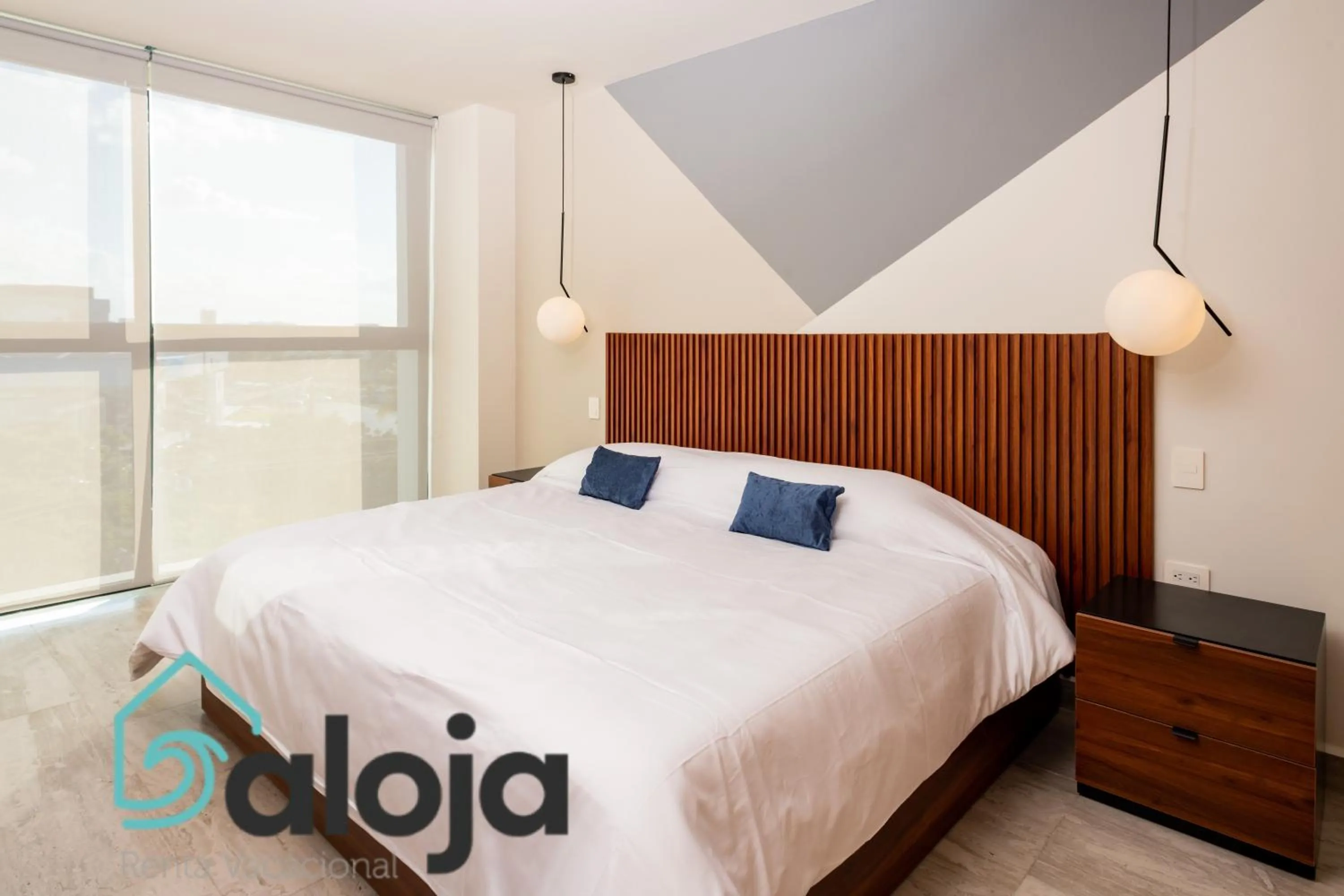 Bed in Torre Sofia - By Aloja RV