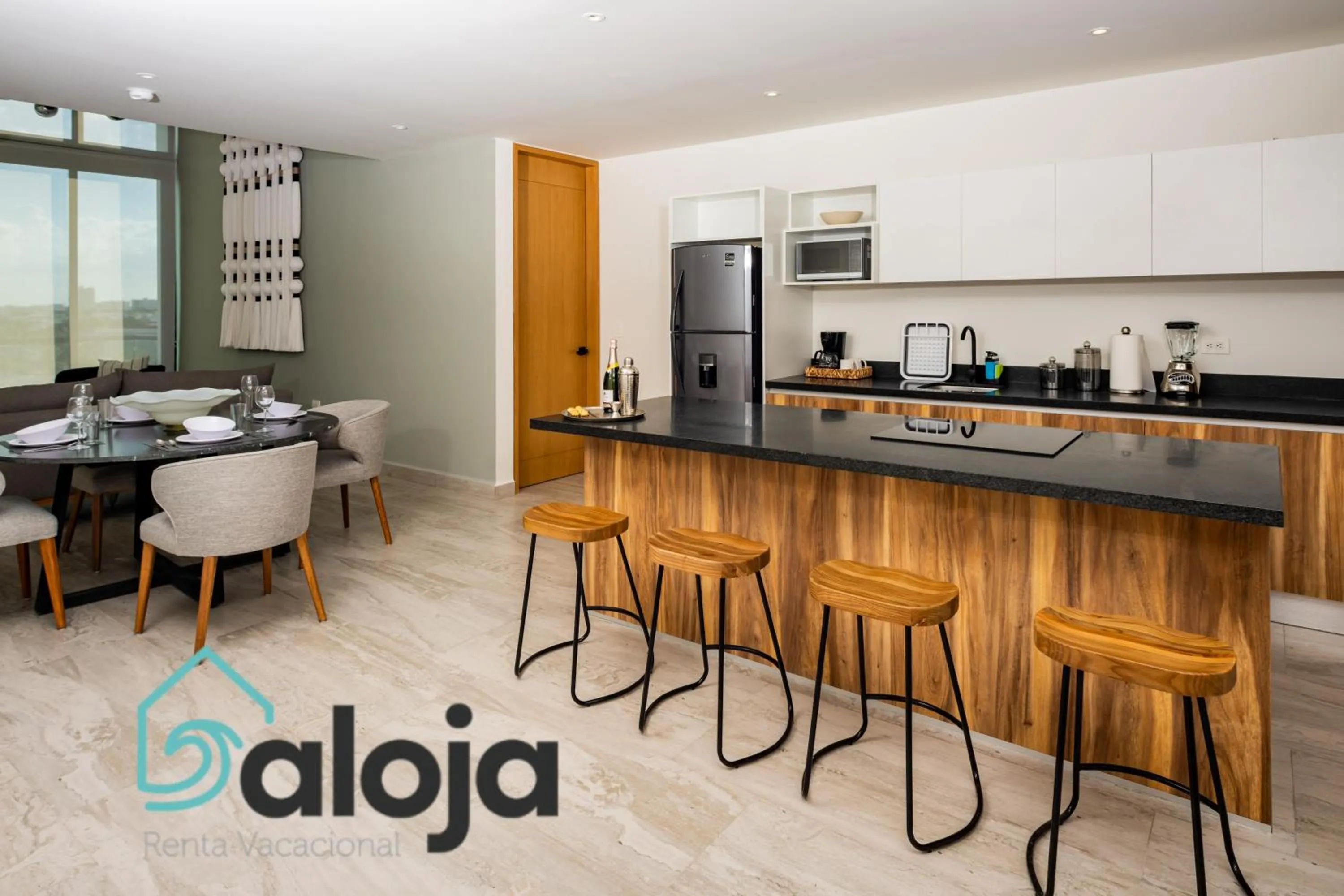 Kitchen or kitchenette in Torre Sofia - By Aloja RV
