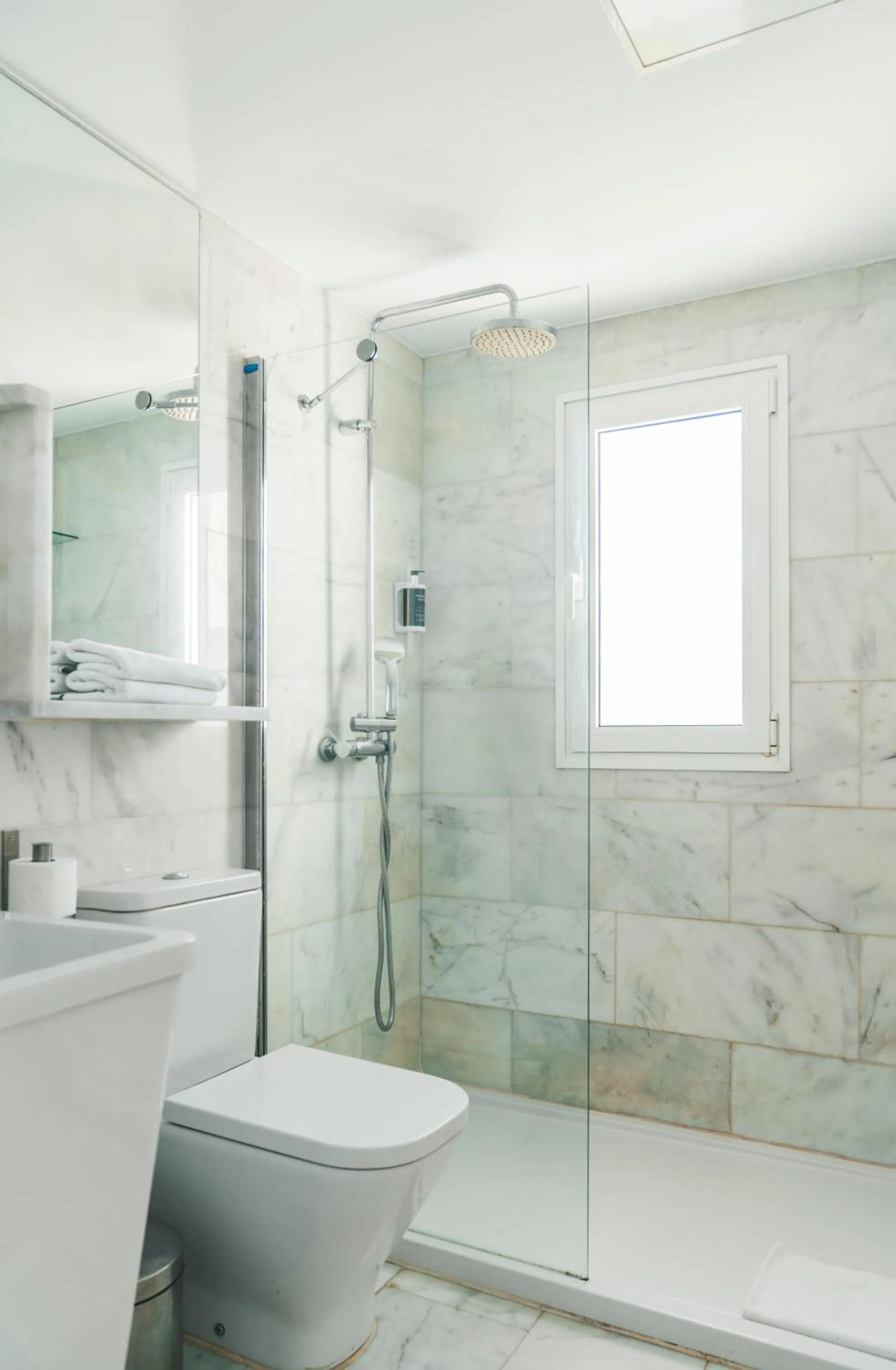 Toilet in Marina Bayview Gran Canaria - Adults Only