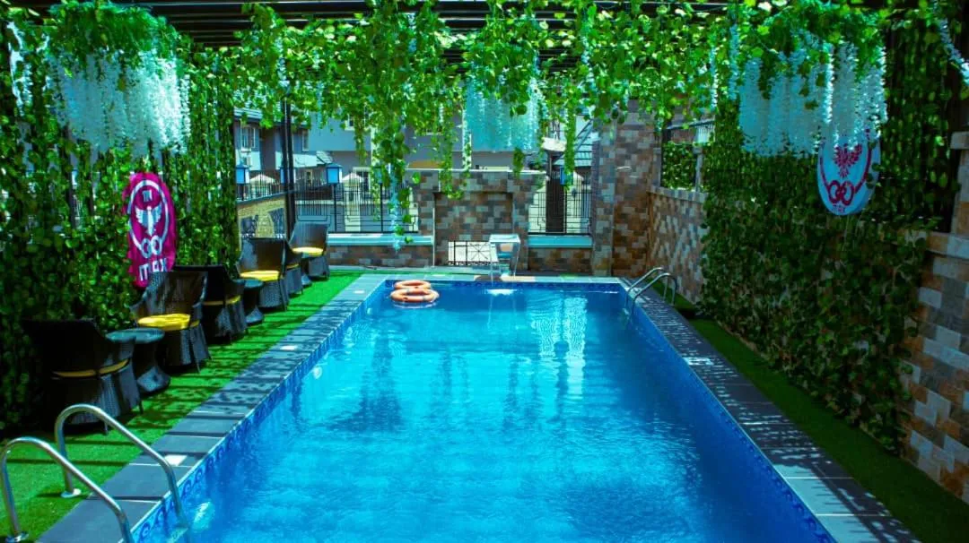 TN MAX LUXURY HOME