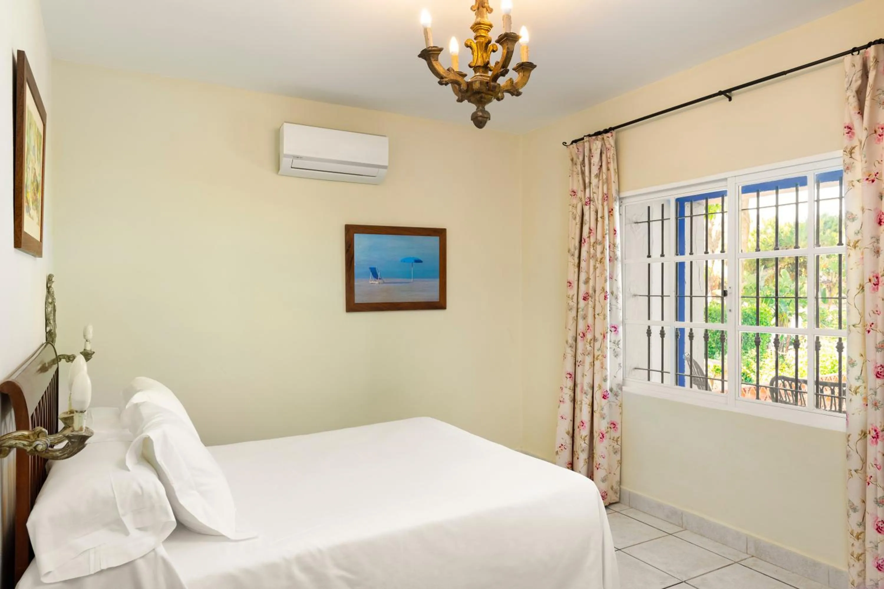 Bedroom, Bed in Suites Cortijo Fontanilla