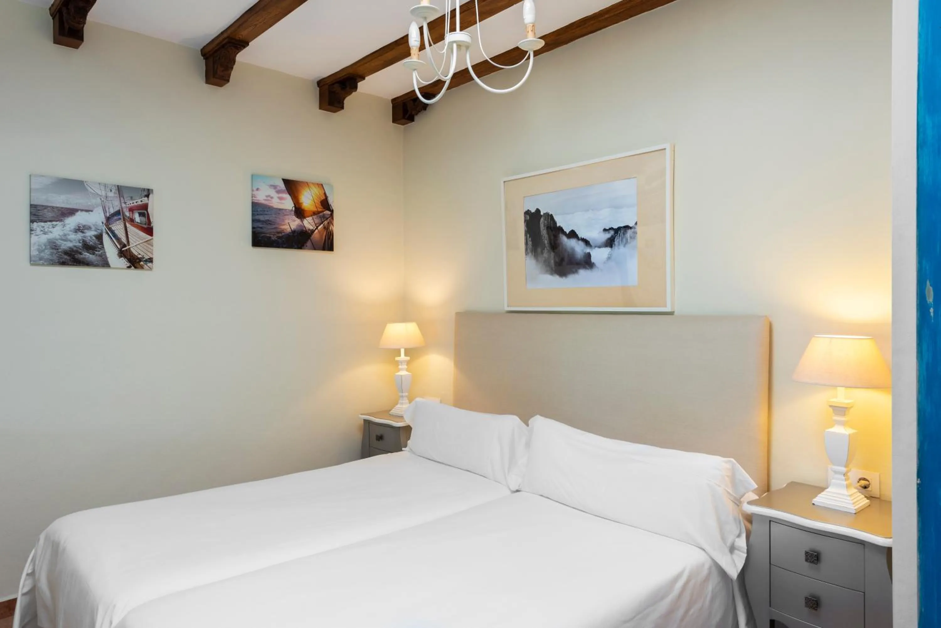 Bedroom, Bed in Suites Cortijo Fontanilla