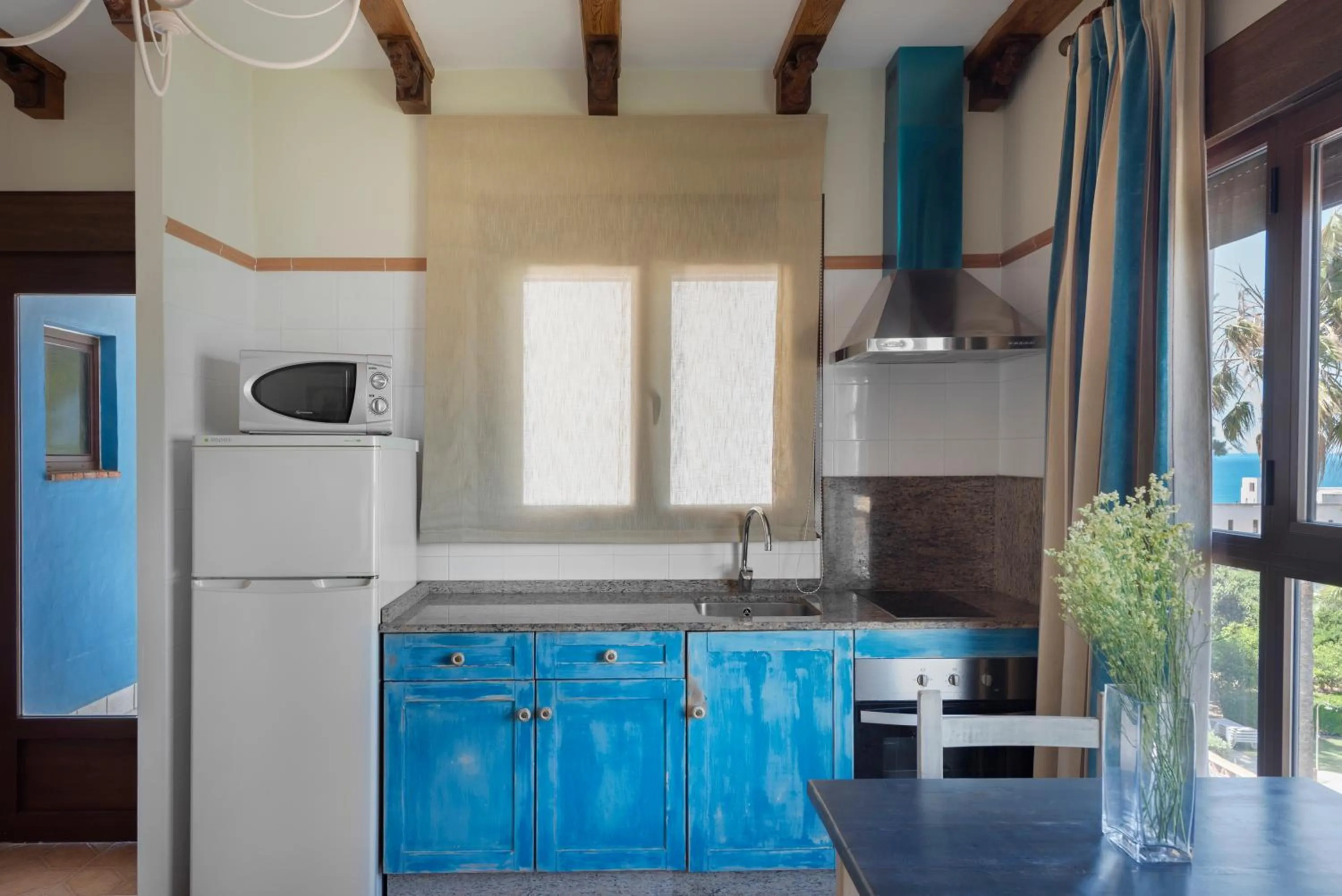 kitchen in Suites Cortijo Fontanilla