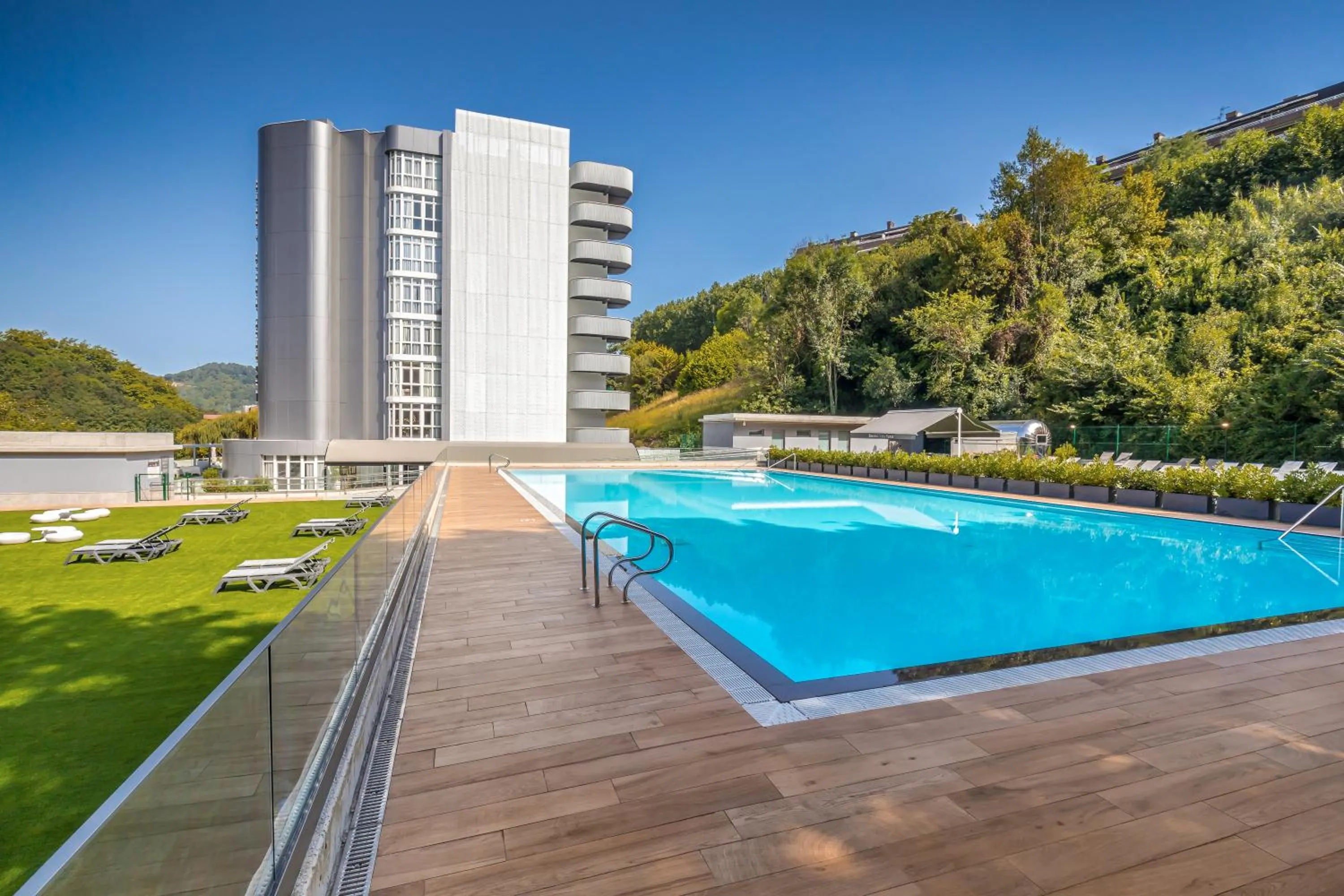 Swimming pool in Barceló Costa Vasca