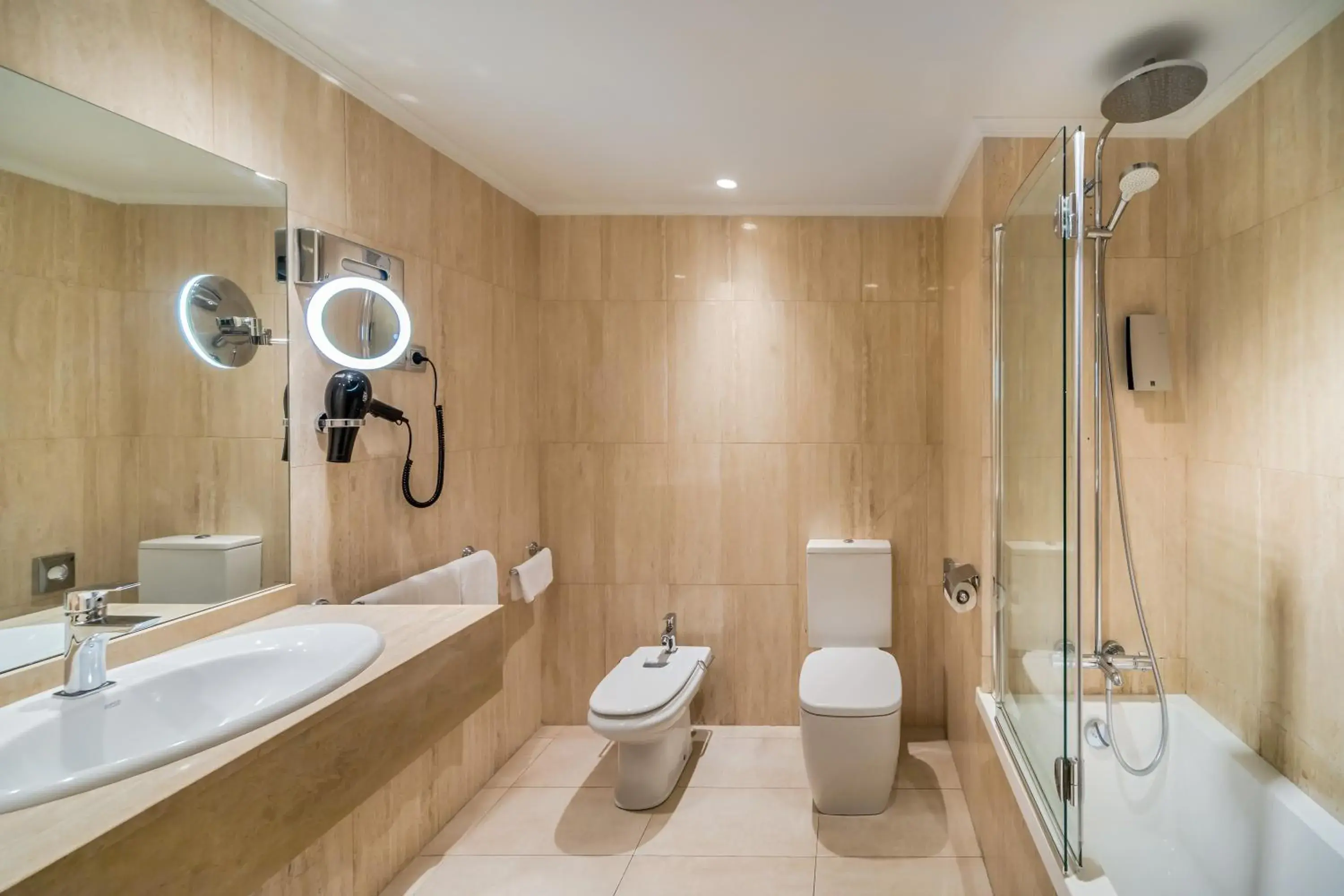 Bathroom in Barceló Costa Vasca Bathroom in Barceló Costa Vasca