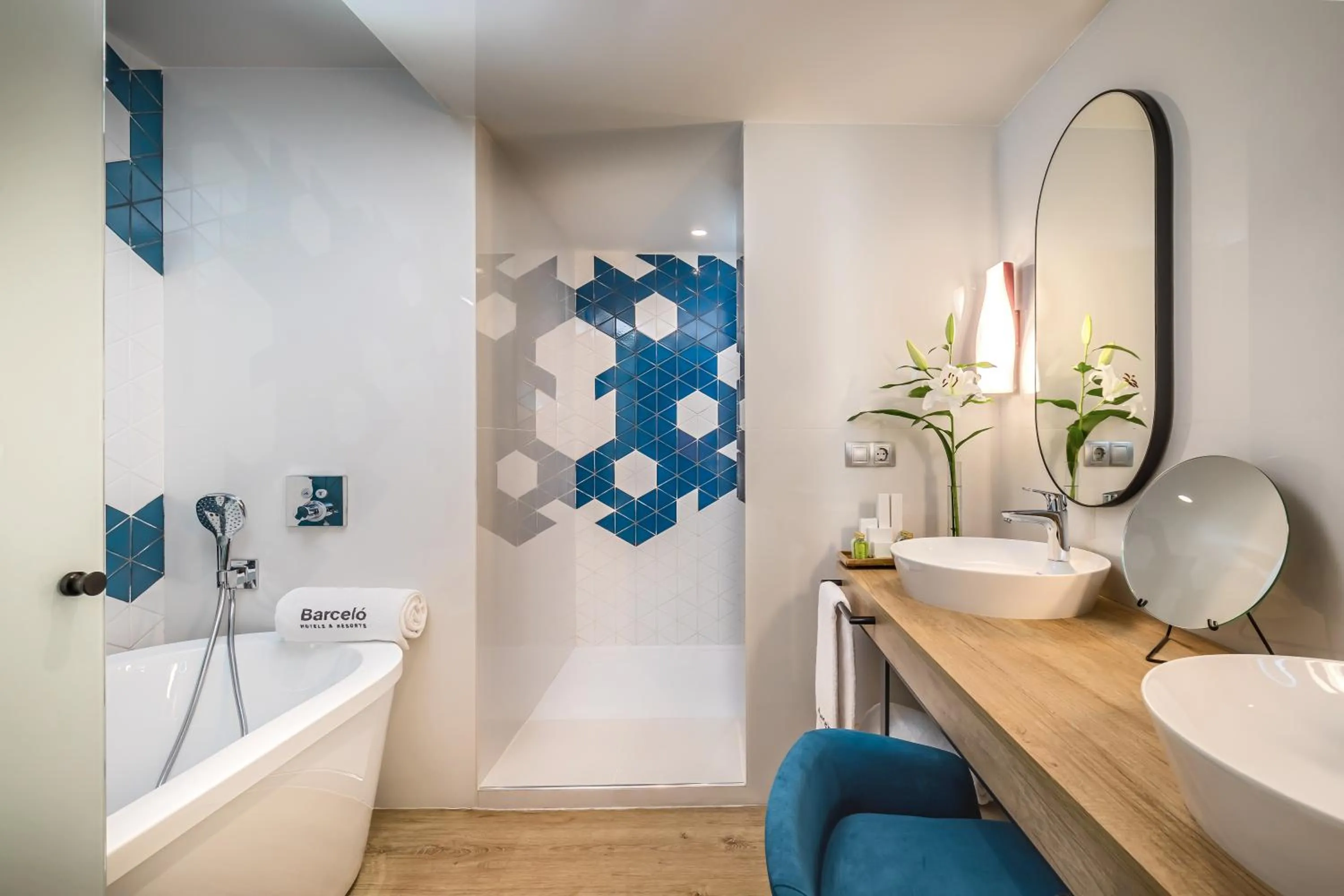 Photo of the whole room in Barceló Costa Vasca