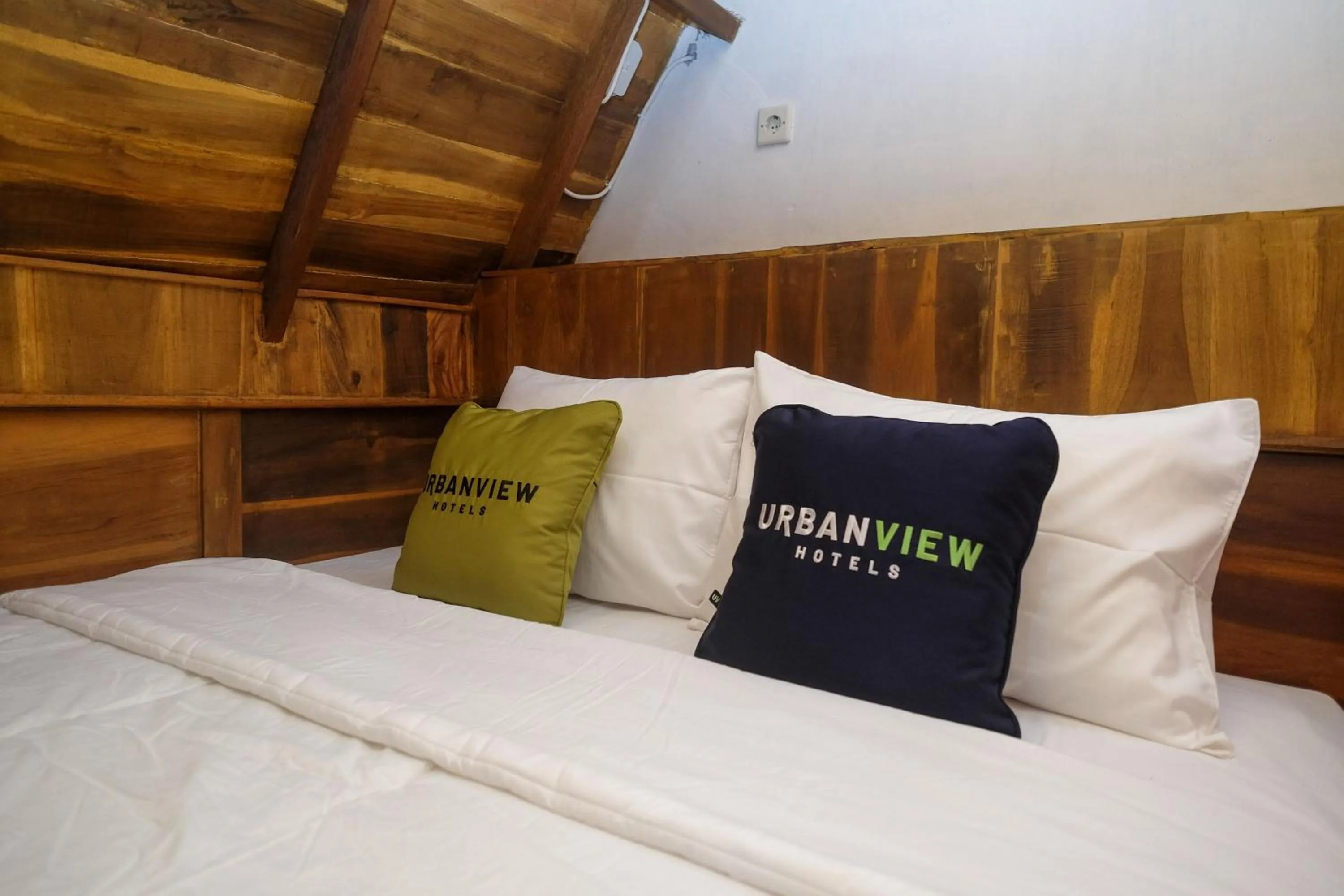 Bedroom, Bed in Urbanview Villa Lukulo Kebumen by RedDoorz