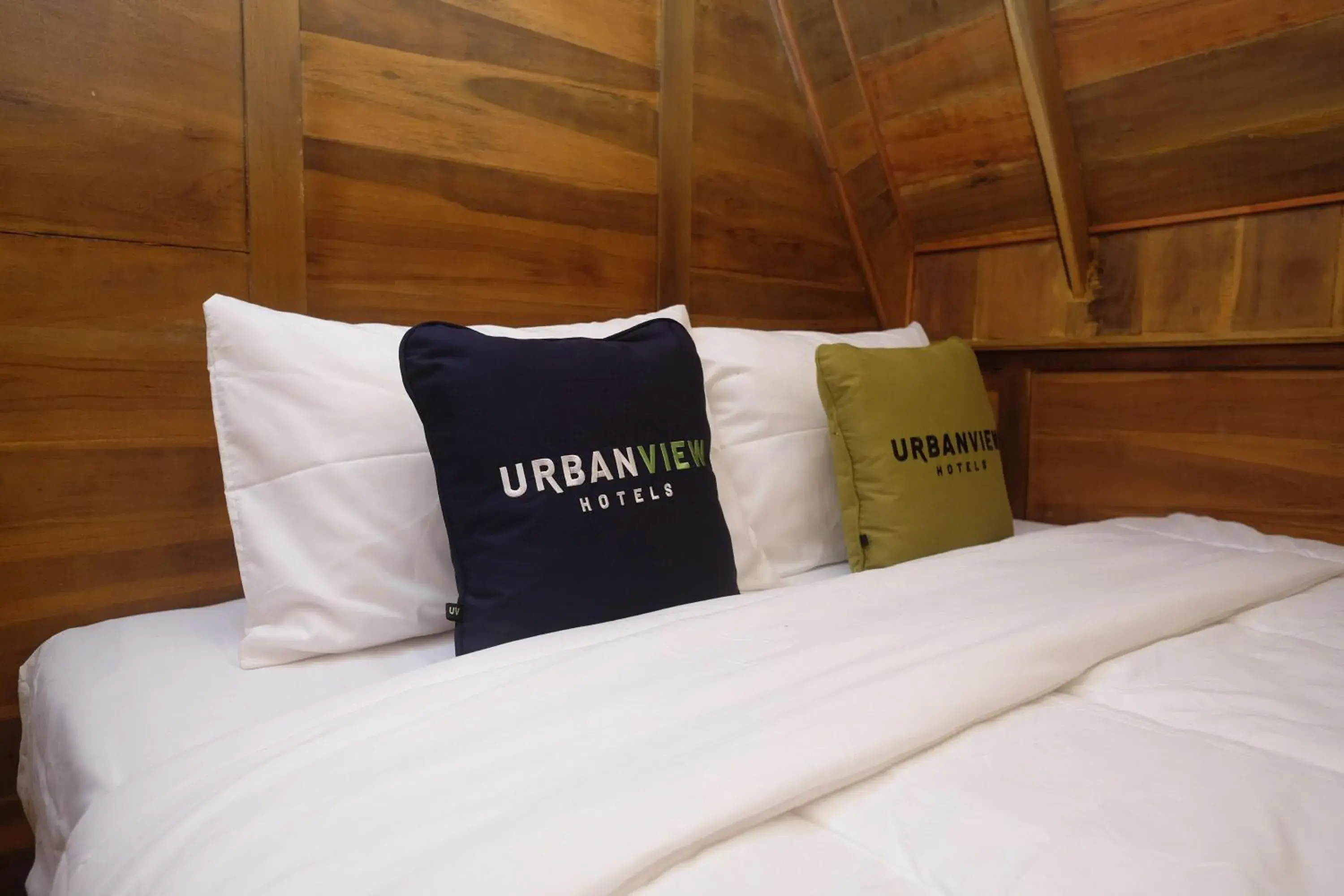 Bedroom, Bed in Urbanview Villa Lukulo Kebumen by RedDoorz Bedroom, Bed in Urbanview Villa Lukulo Kebumen by RedDoorz