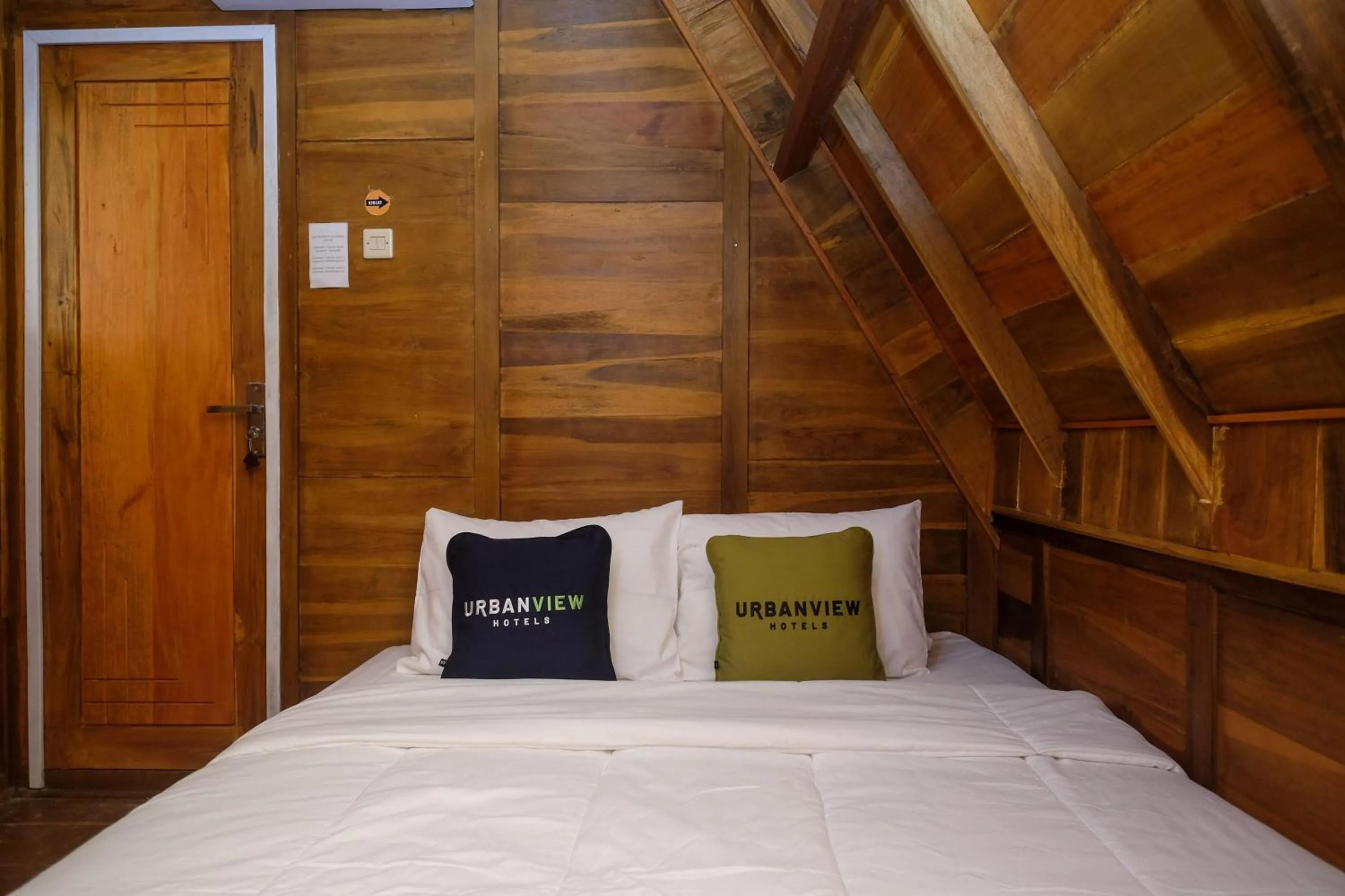 Bedroom, Bed in Urbanview Villa Lukulo Kebumen by RedDoorz