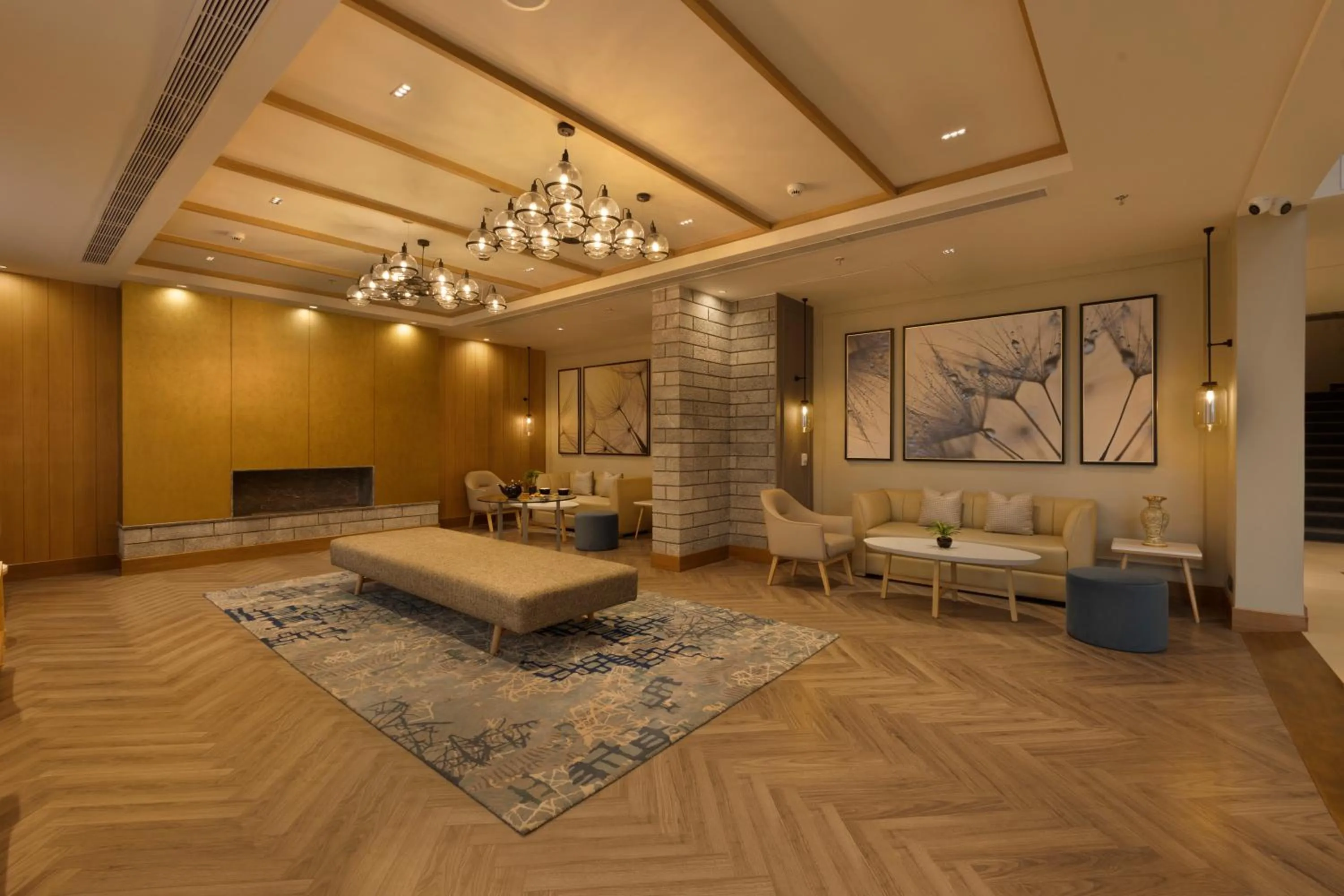 Lounge or bar in Sarovar Portico Srinagar