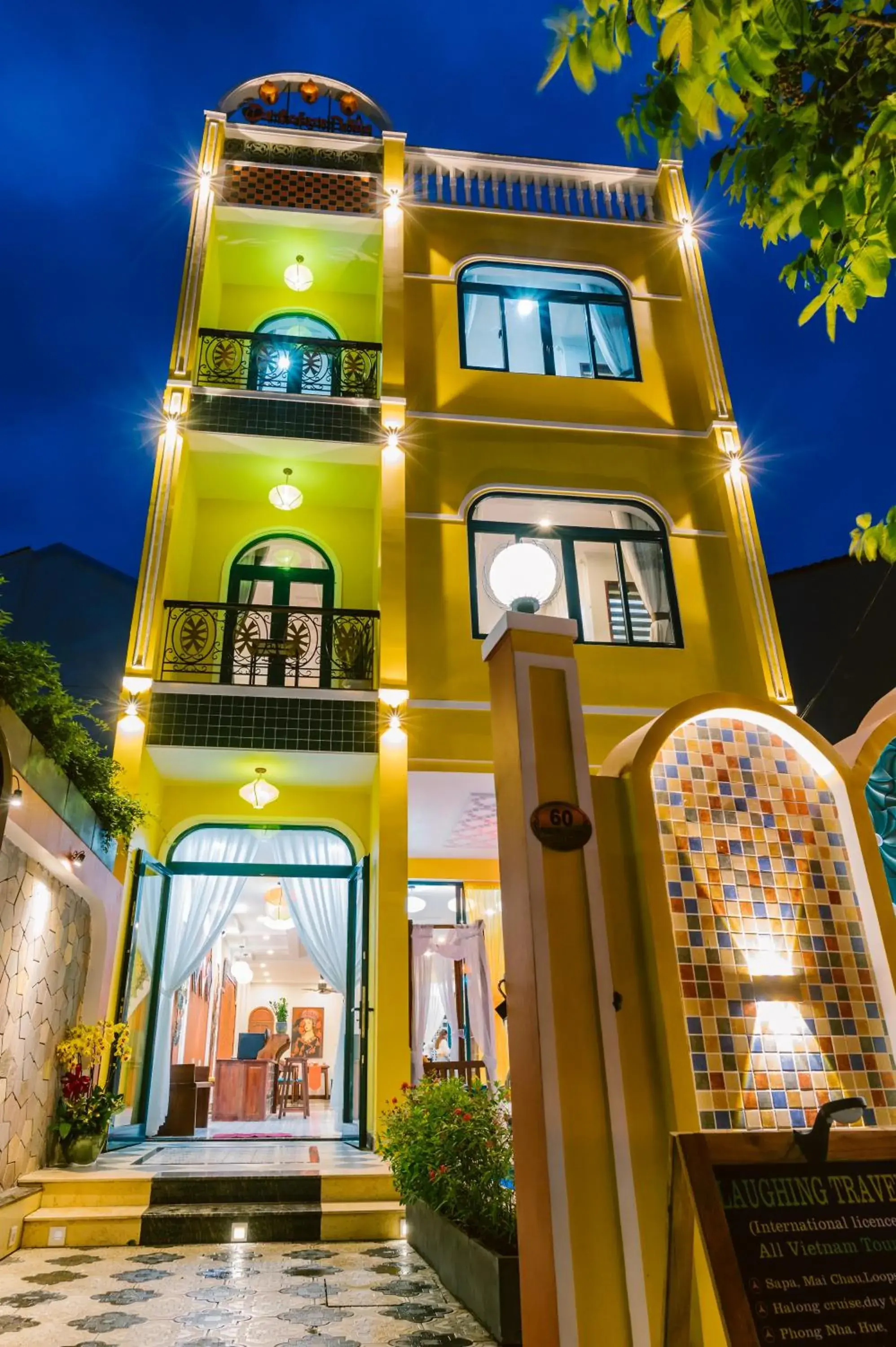 Facade/entrance in De'Colore Villa Hoi An Facade/entrance in De'Colore Villa Hoi An