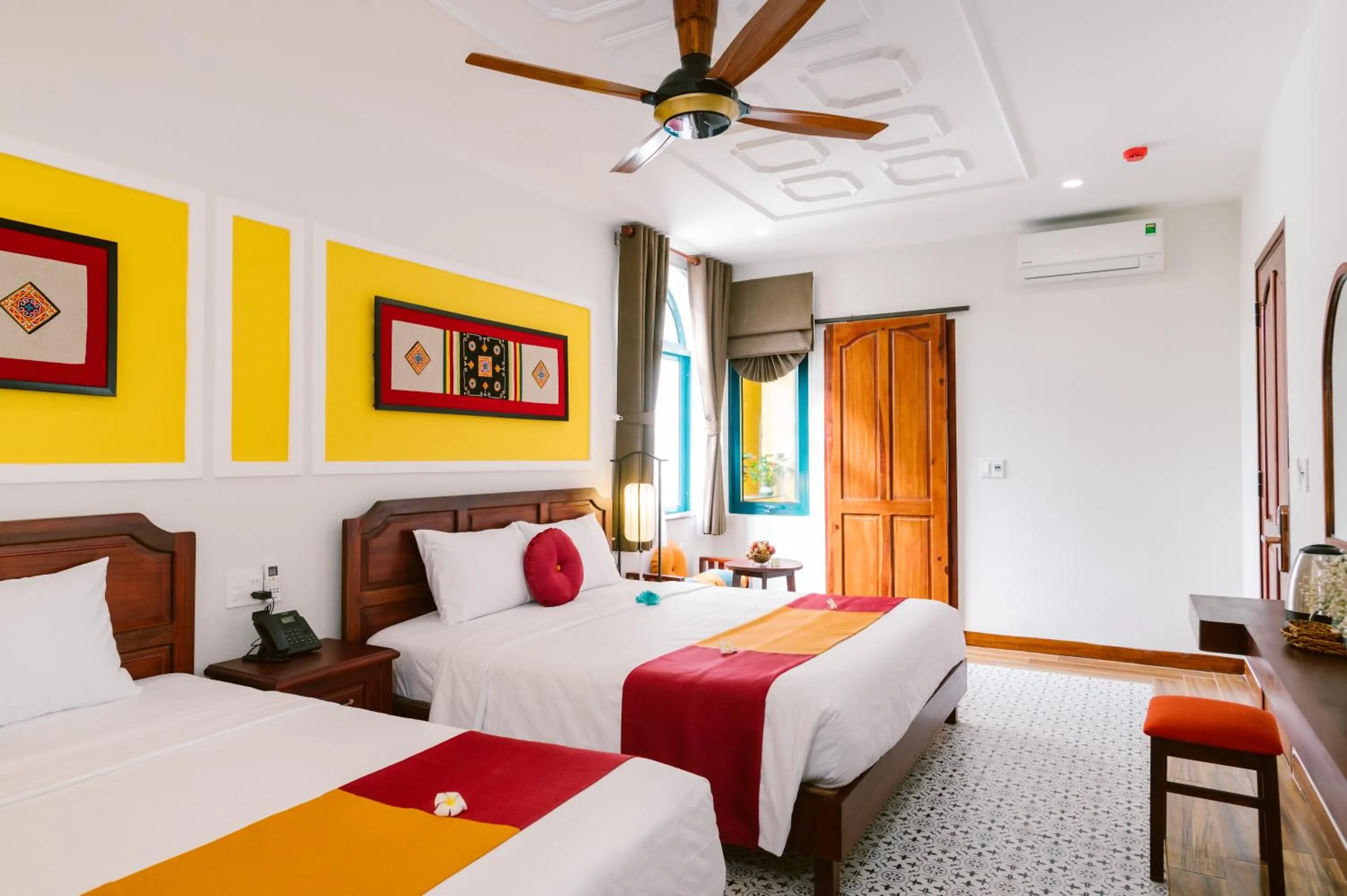 Bedroom, Bed in De'Colore Villa Hoi An