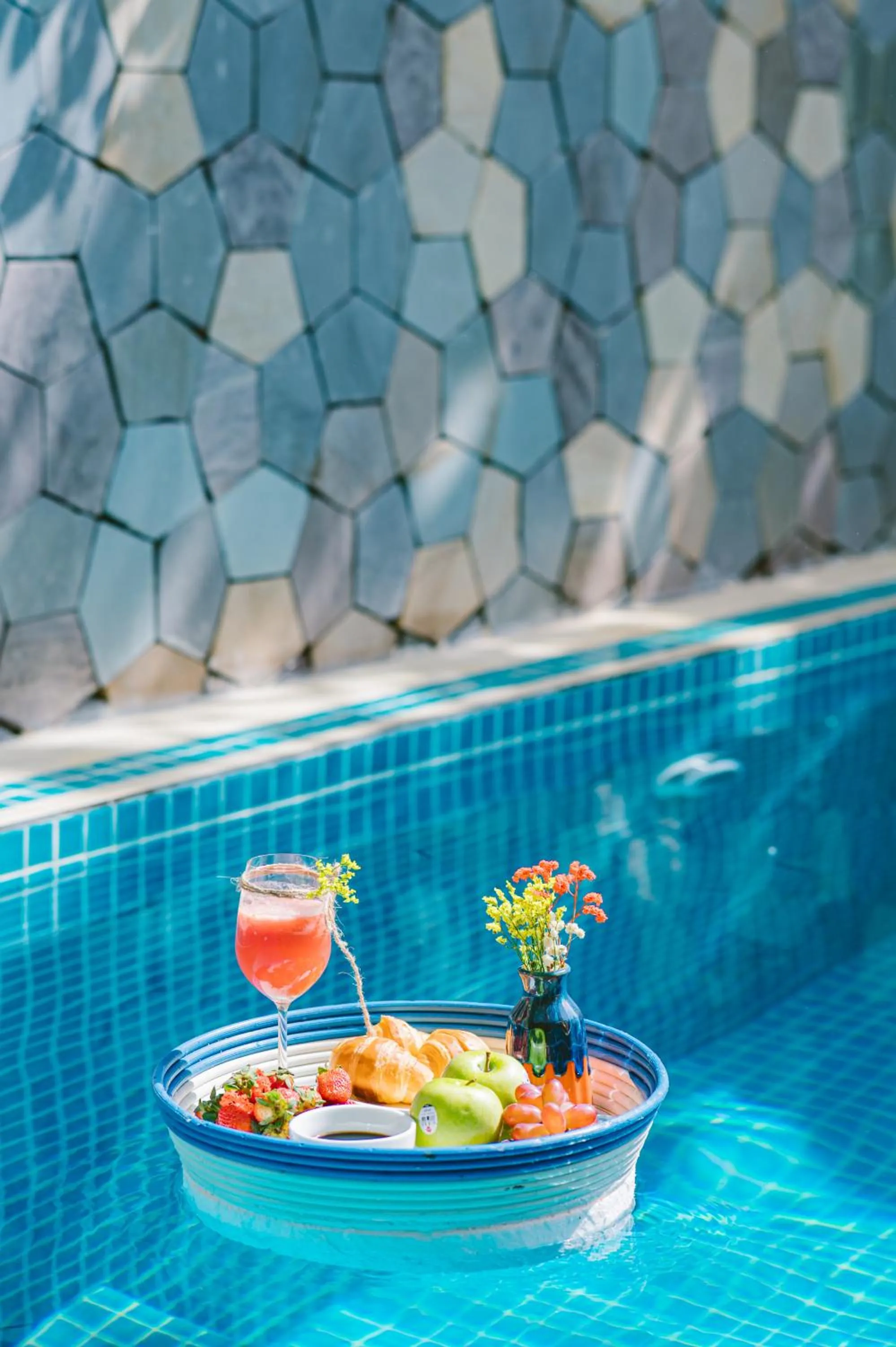 Food and drinks in De'Colore Villa Hoi An