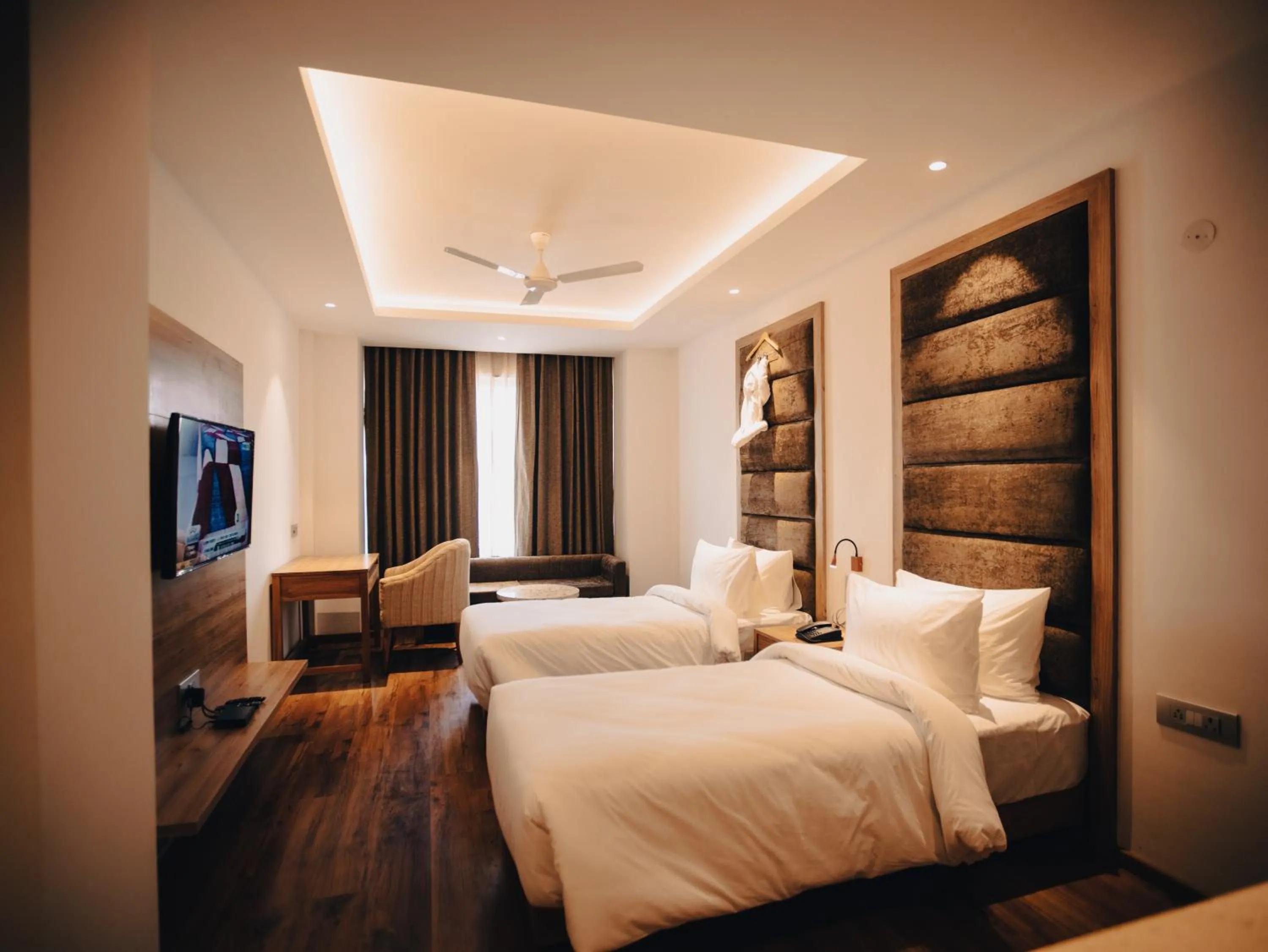 Photo of the whole room, Bed in Clarks Inn Express, Dehradun