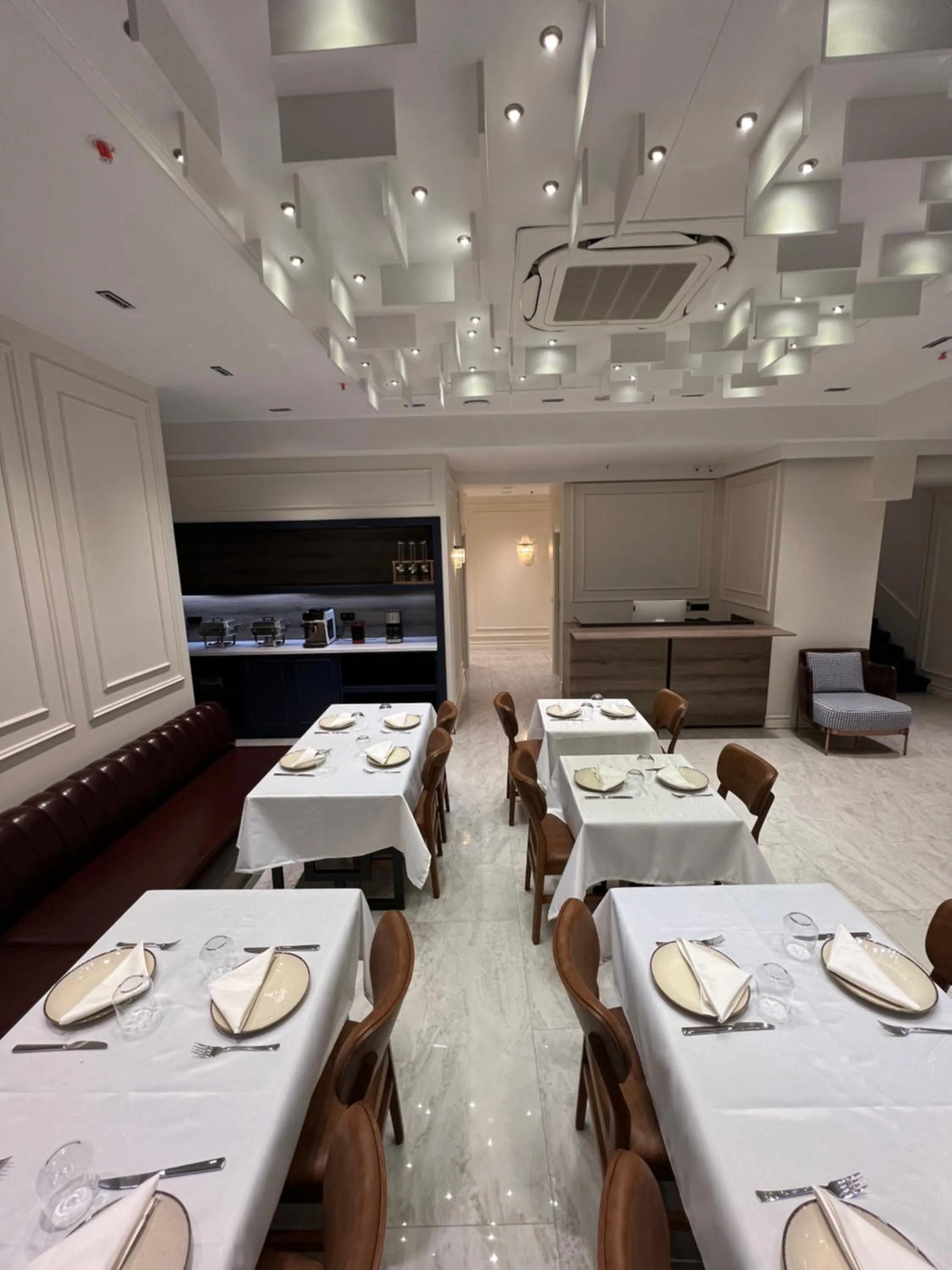Restaurant/places to eat in Prime Bosphorus Hotel