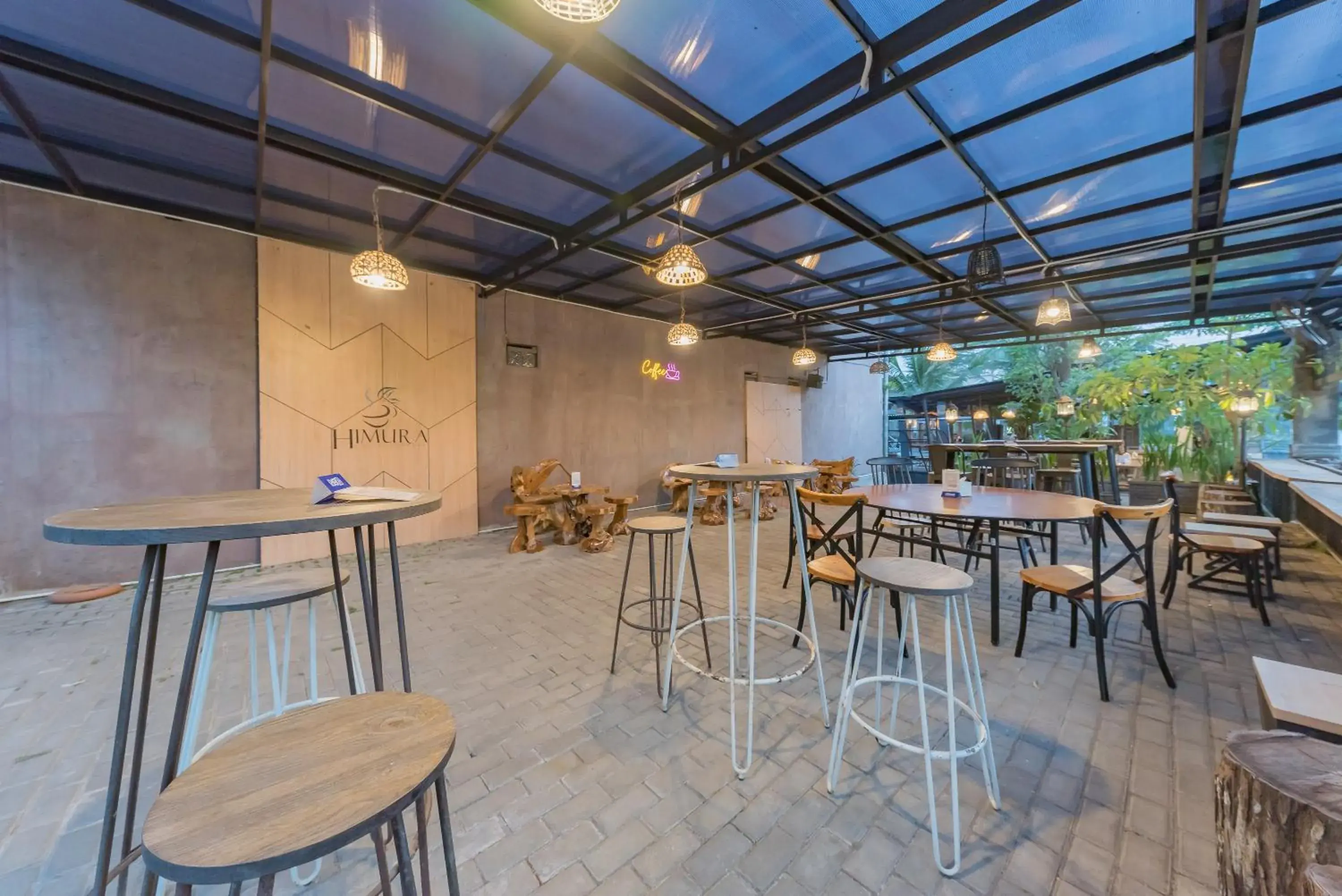 Restaurant/places to eat in Urbanview Hotel Khayrizsan Tasikmalaya by RedDoorz Restaurant/places to eat in Urbanview Hotel Khayrizsan Tasikmalaya by RedDoorz