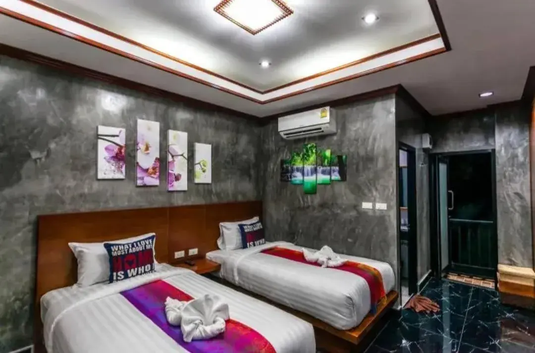Twin Room with Pool View in Areeya Phubeach Resort Coliving Coworking Twin Room with Pool View in Areeya Phubeach Resort Coliving Coworking