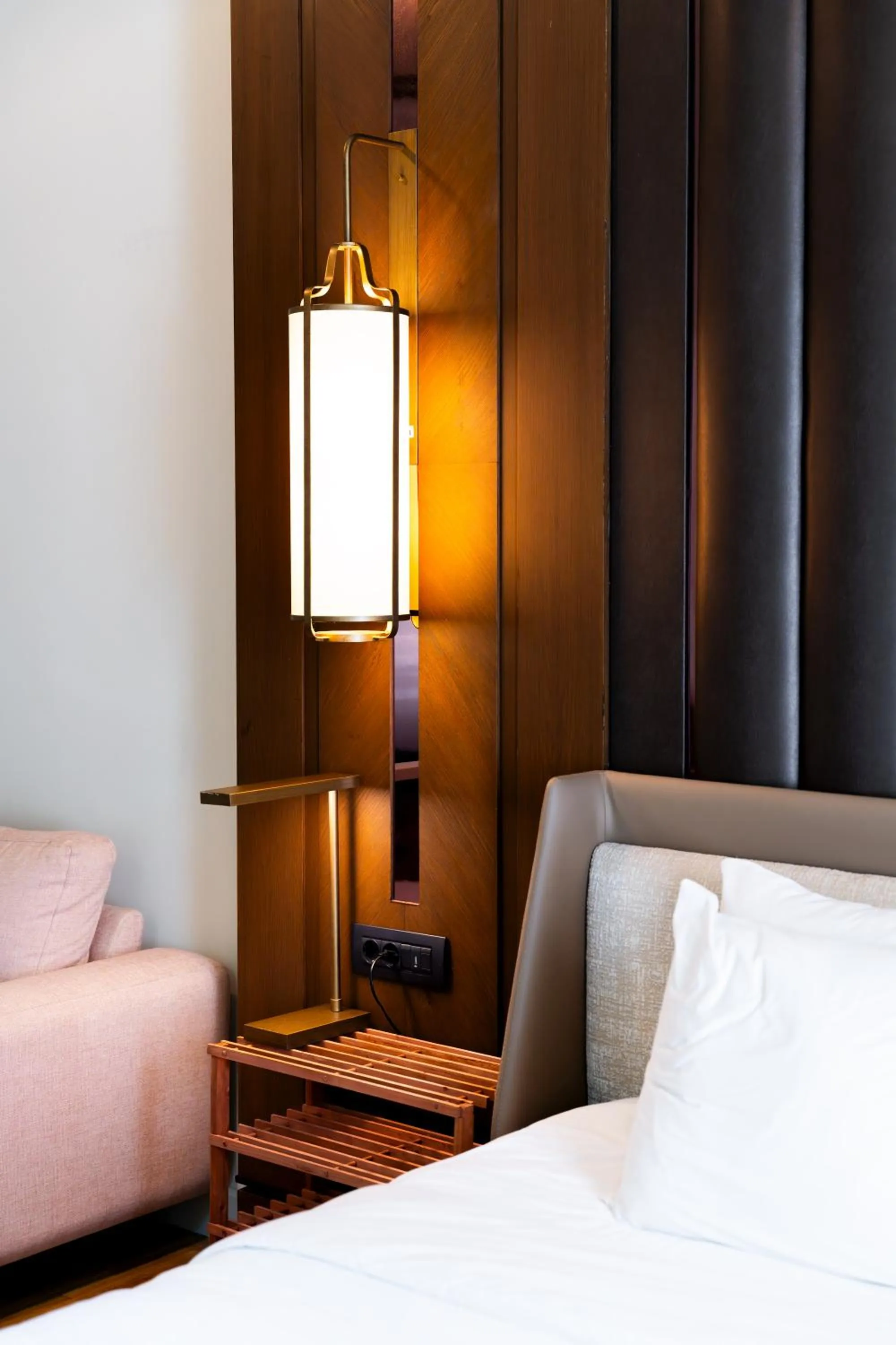 Bed in DeCamondo Residence