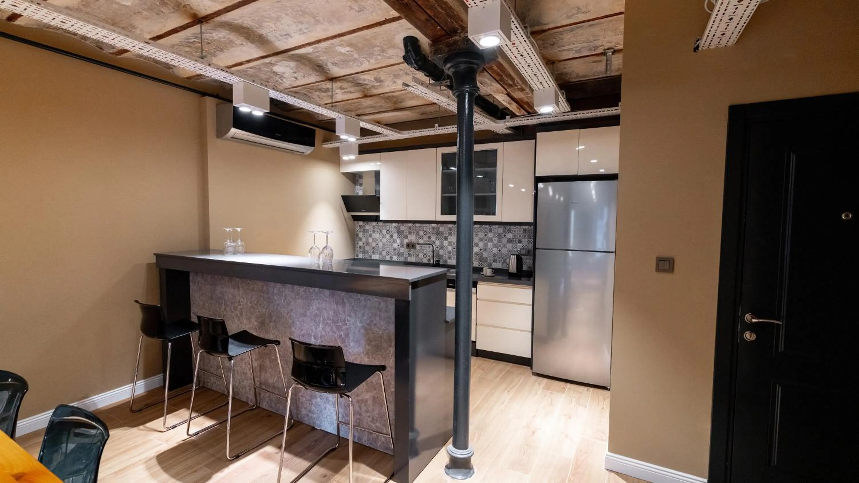 Dining area in DeCamondo Residence