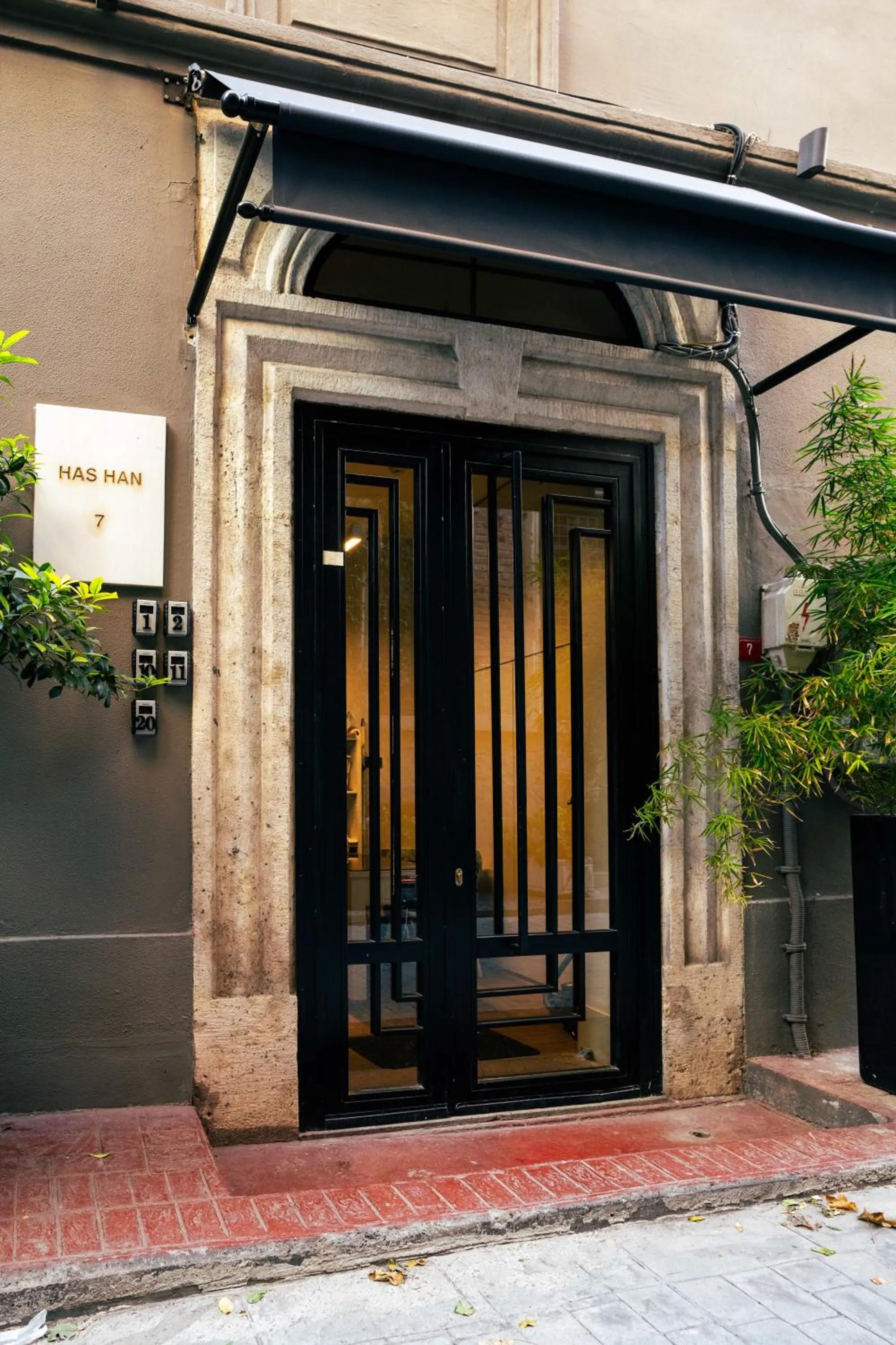 Property building in DeCamondo Residence