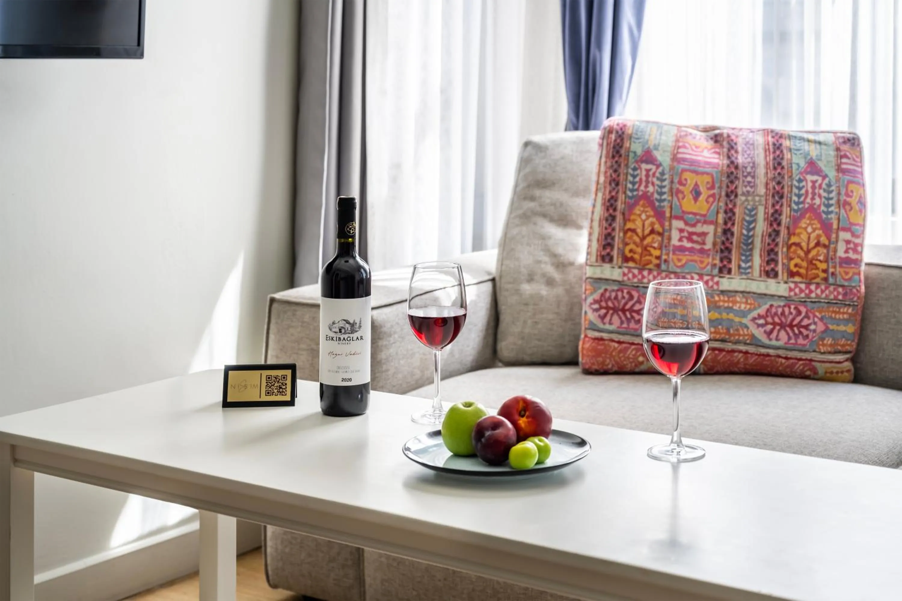 Living room in DeCamondo Residence