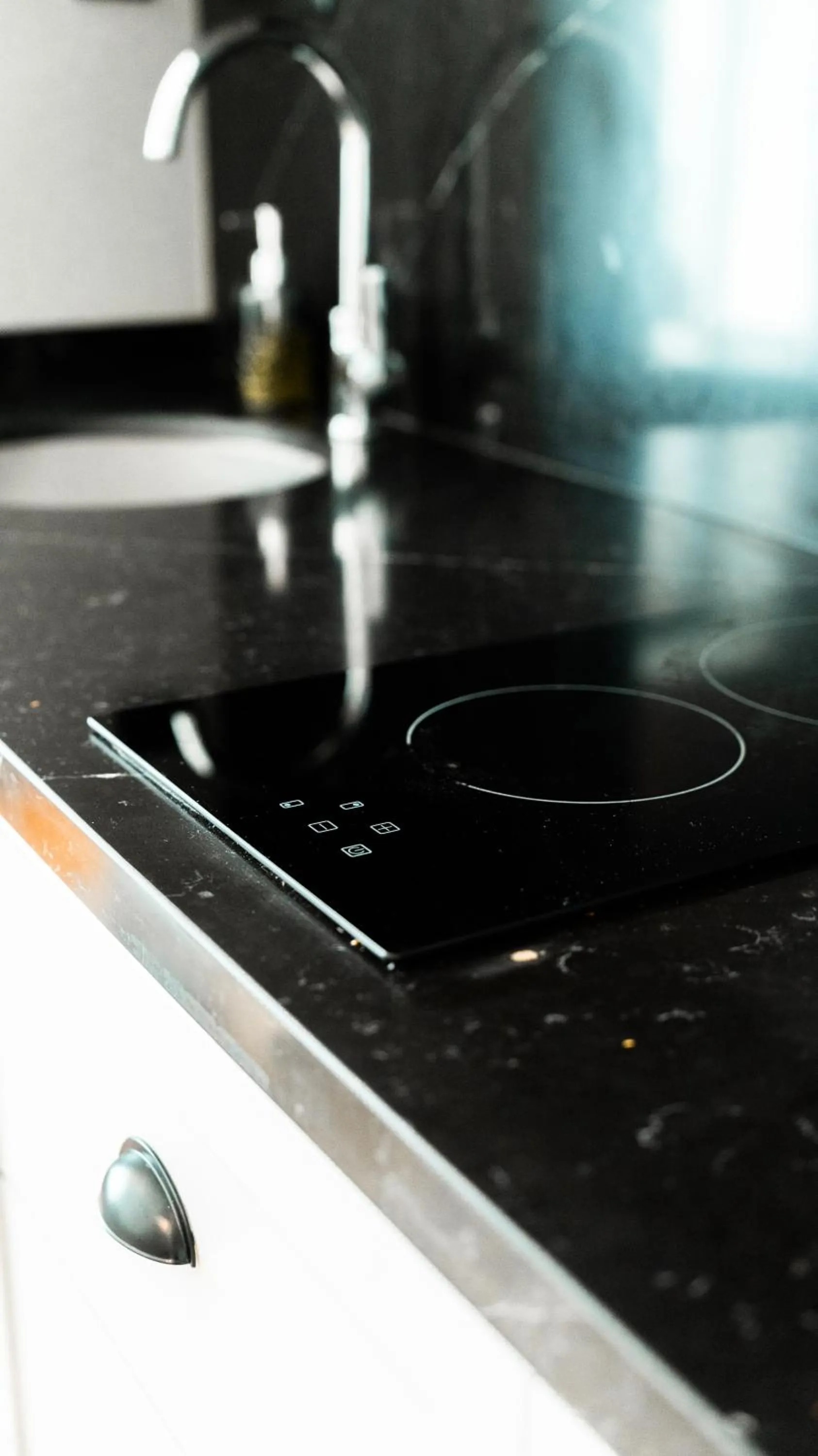 Kitchen or kitchenette in DeCamondo Residence