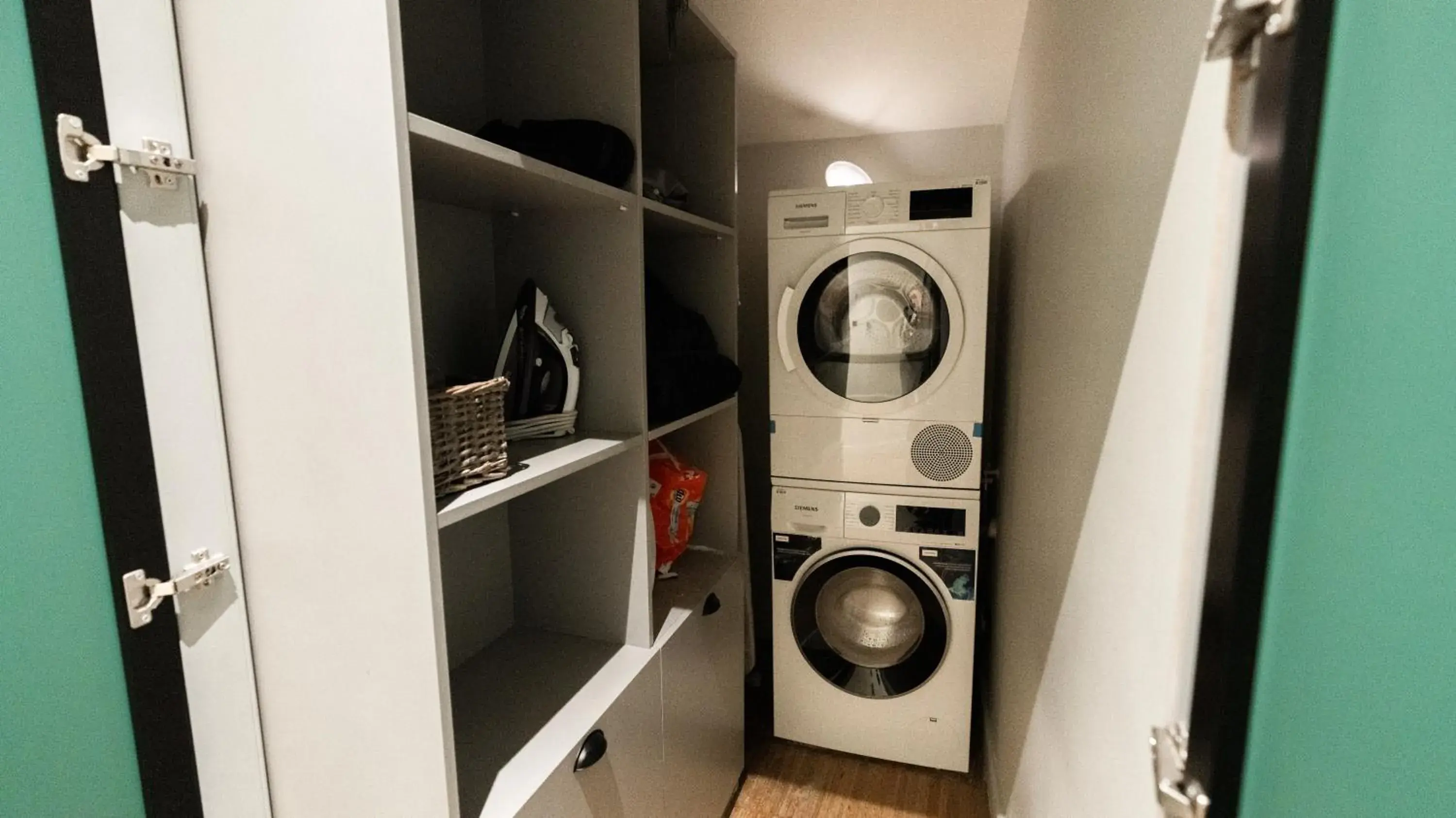 Classic One-Bedroom Apartment with King Bed in DeCamondo Residence Classic One-Bedroom Apartment with King Bed in DeCamondo Residence