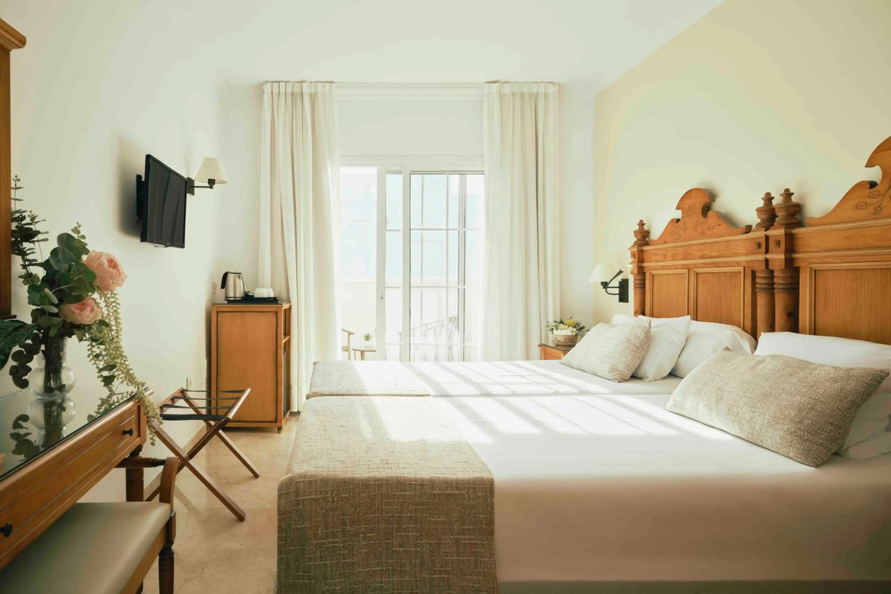 Bed in Beneste Villa Flamenca Hotel