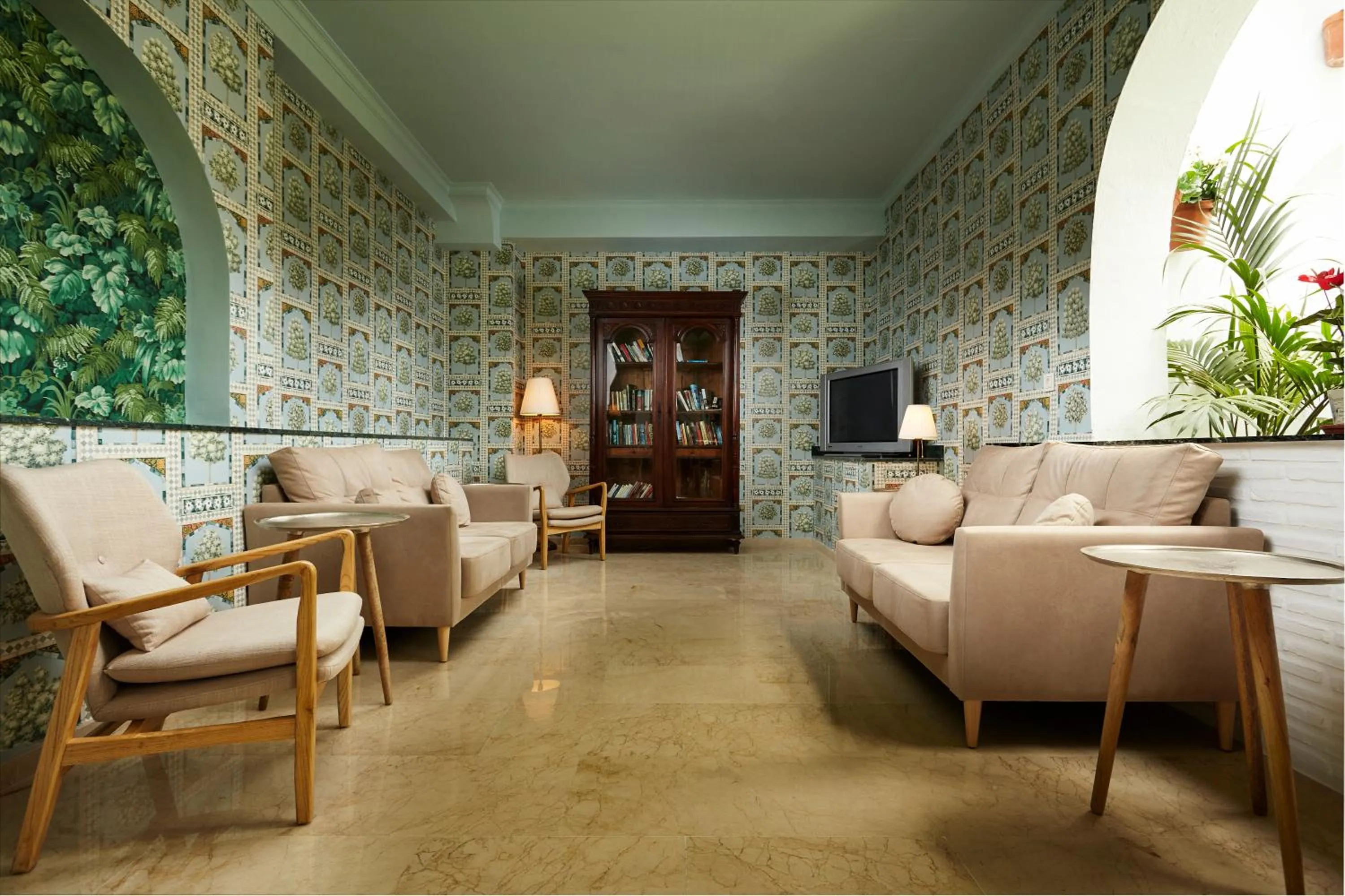 Seating area in Hotel Villa Flamenca