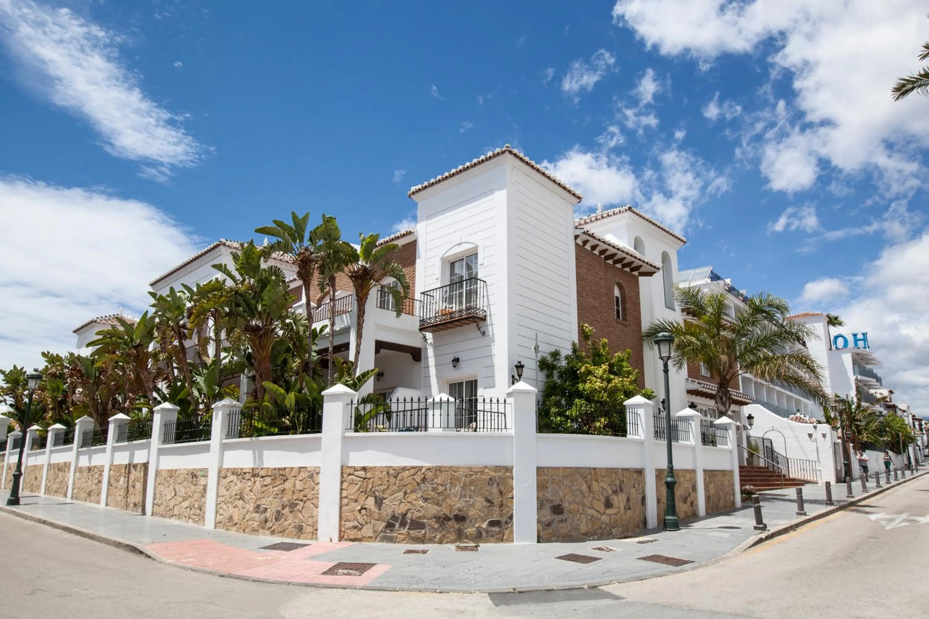 Property building in Hotel Villa Flamenca