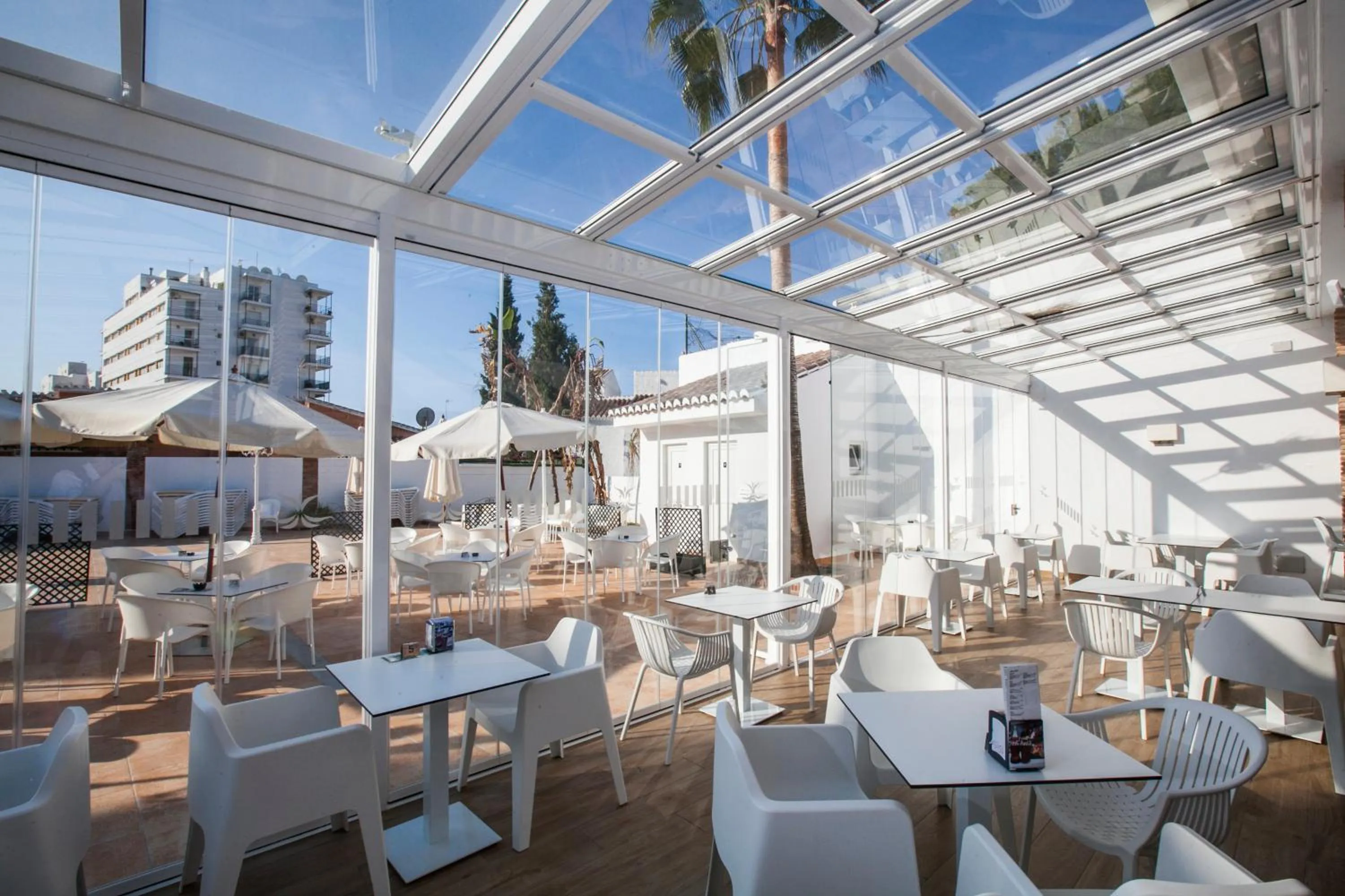 Restaurant/places to eat in Hotel Villa Flamenca