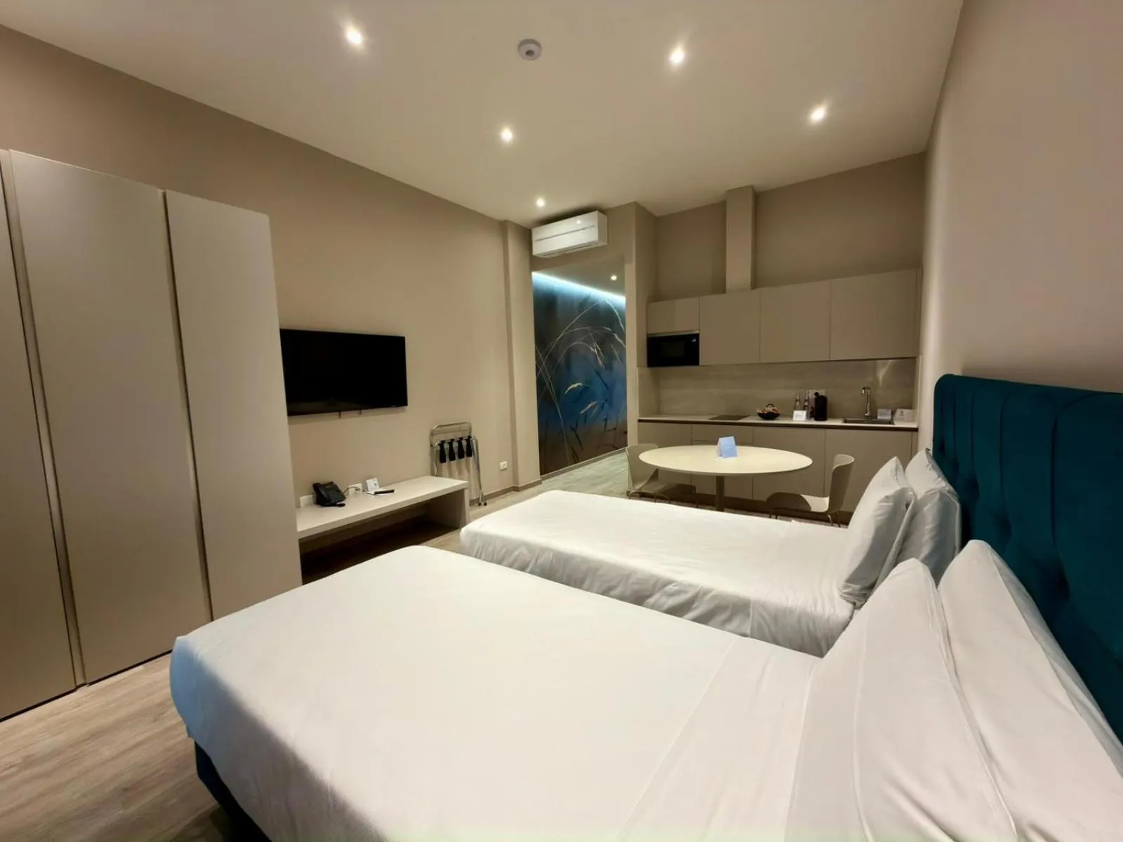 Bedroom, Bed in Vi Suites