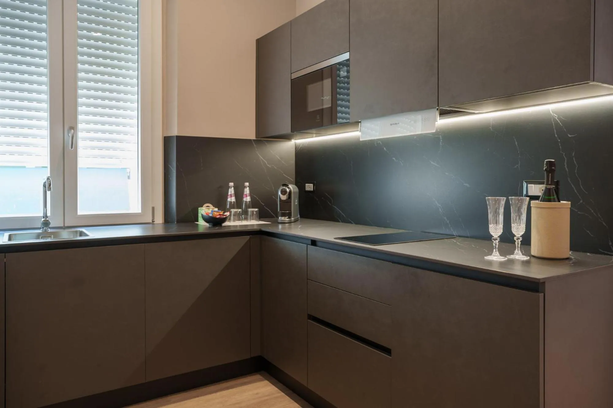 Kitchen or kitchenette in Vi Suites