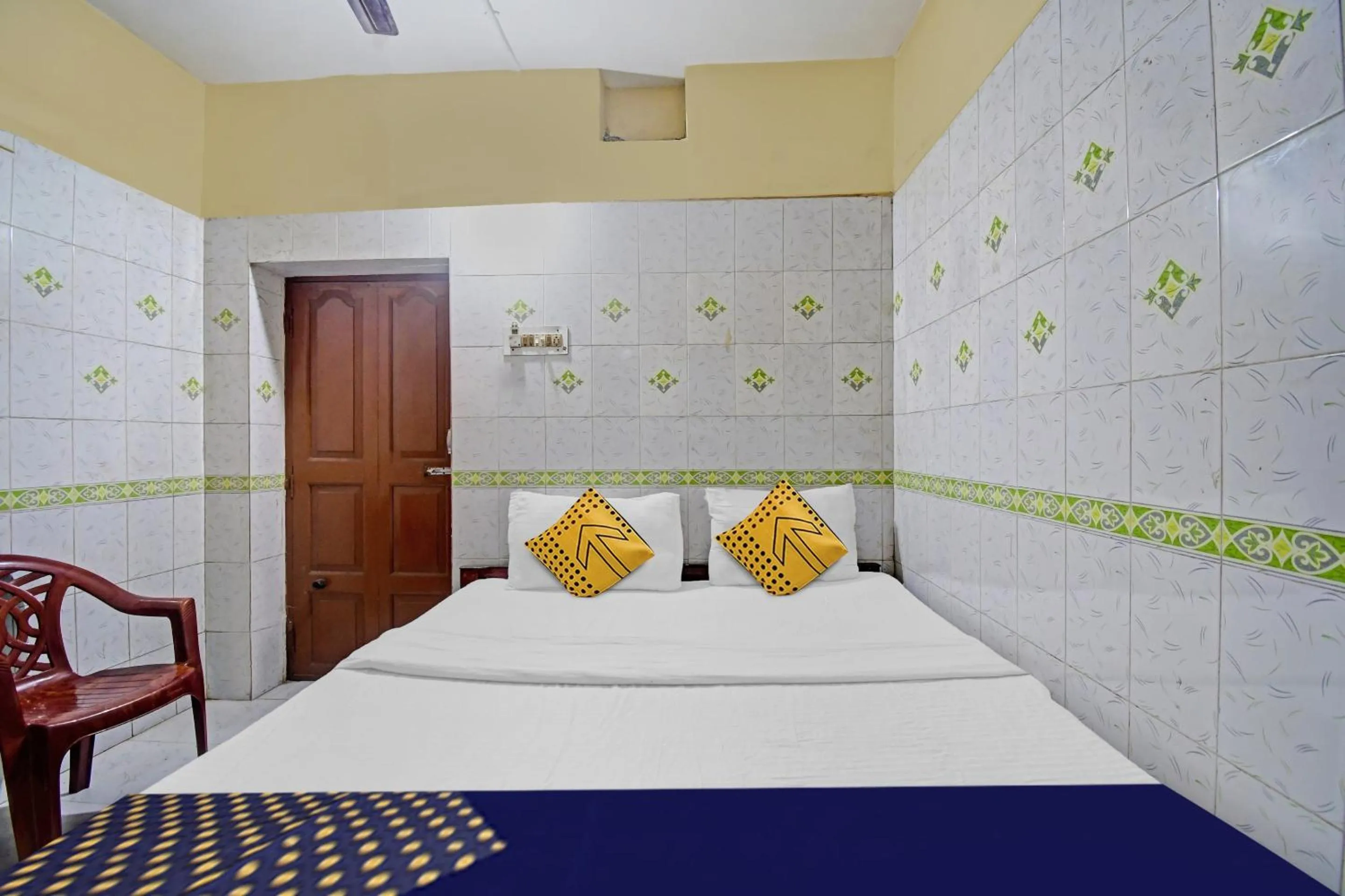 Bedroom, Bed in Hotel O Bikram Lodge