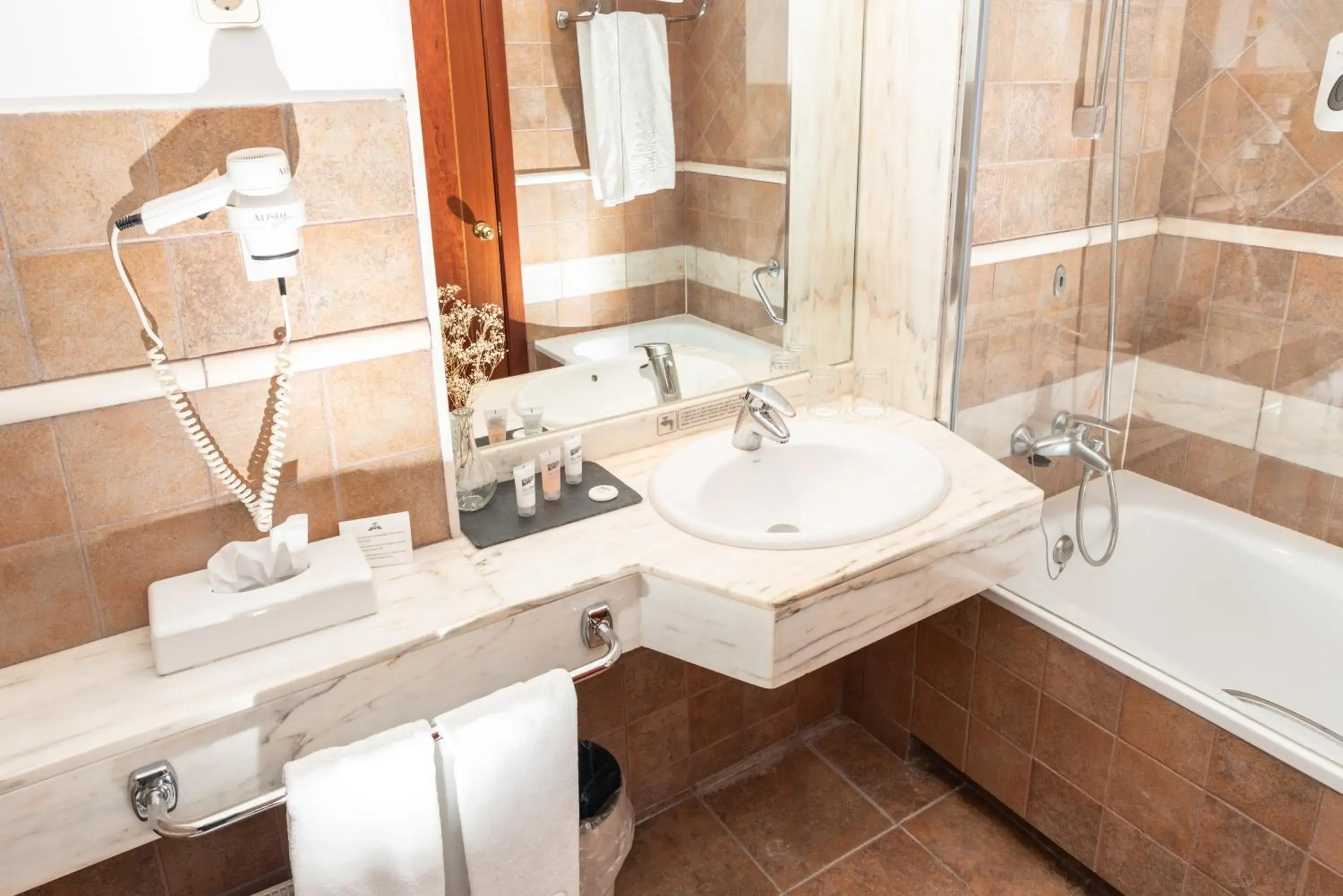 Bathroom in Termes Montbrio Hotel & Spa Bathroom in Termes Montbrio Hotel & Spa