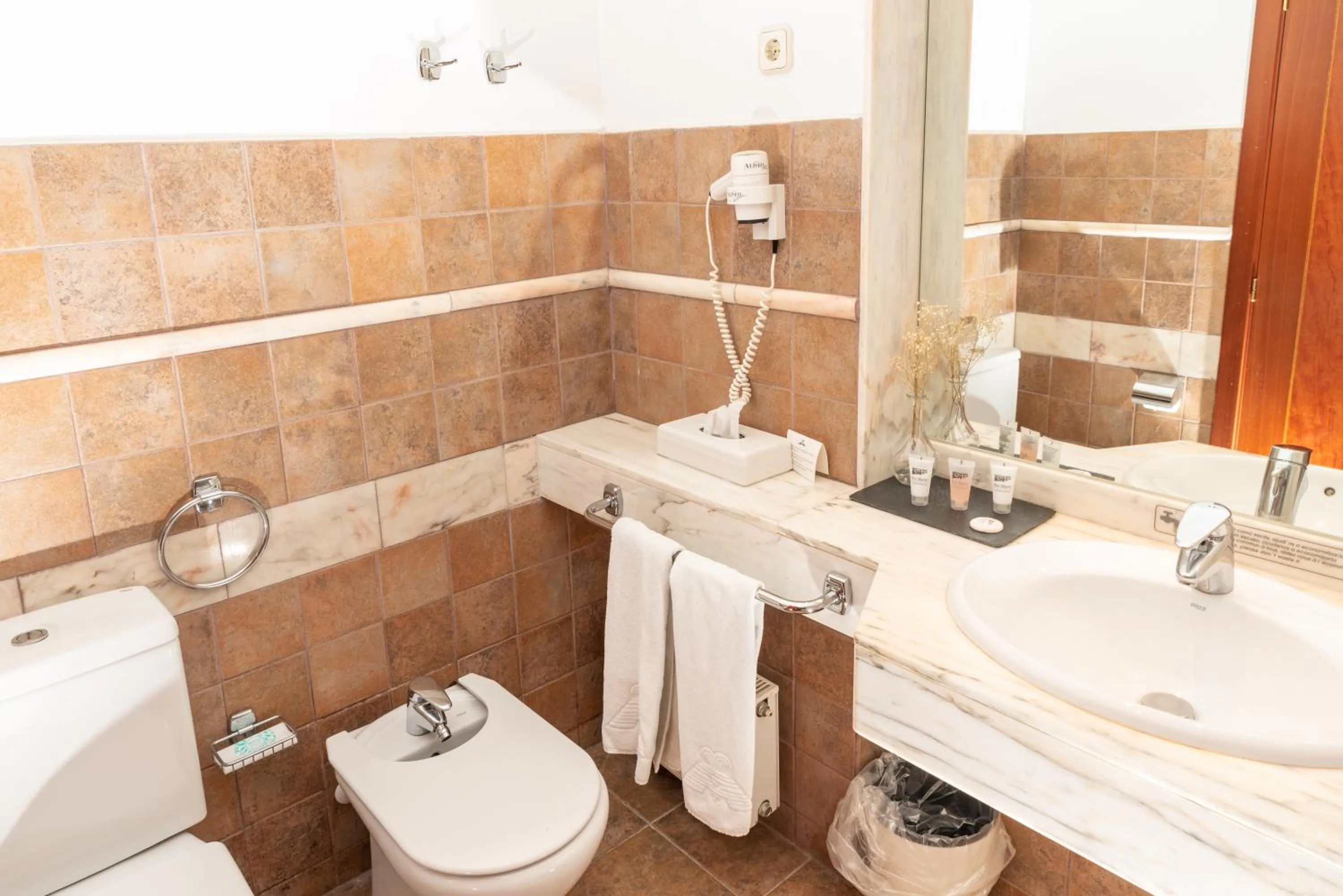 Bathroom in Termes Montbrio Hotel & Spa