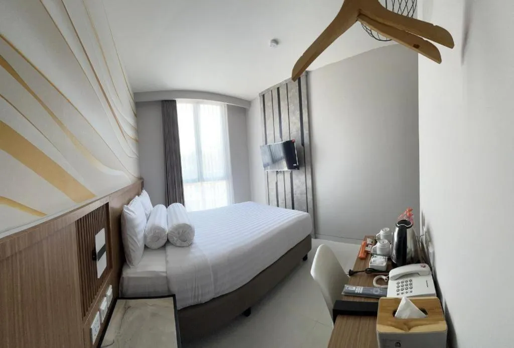 Superior Queen Room in Front One Resort Indraloka Temanggung