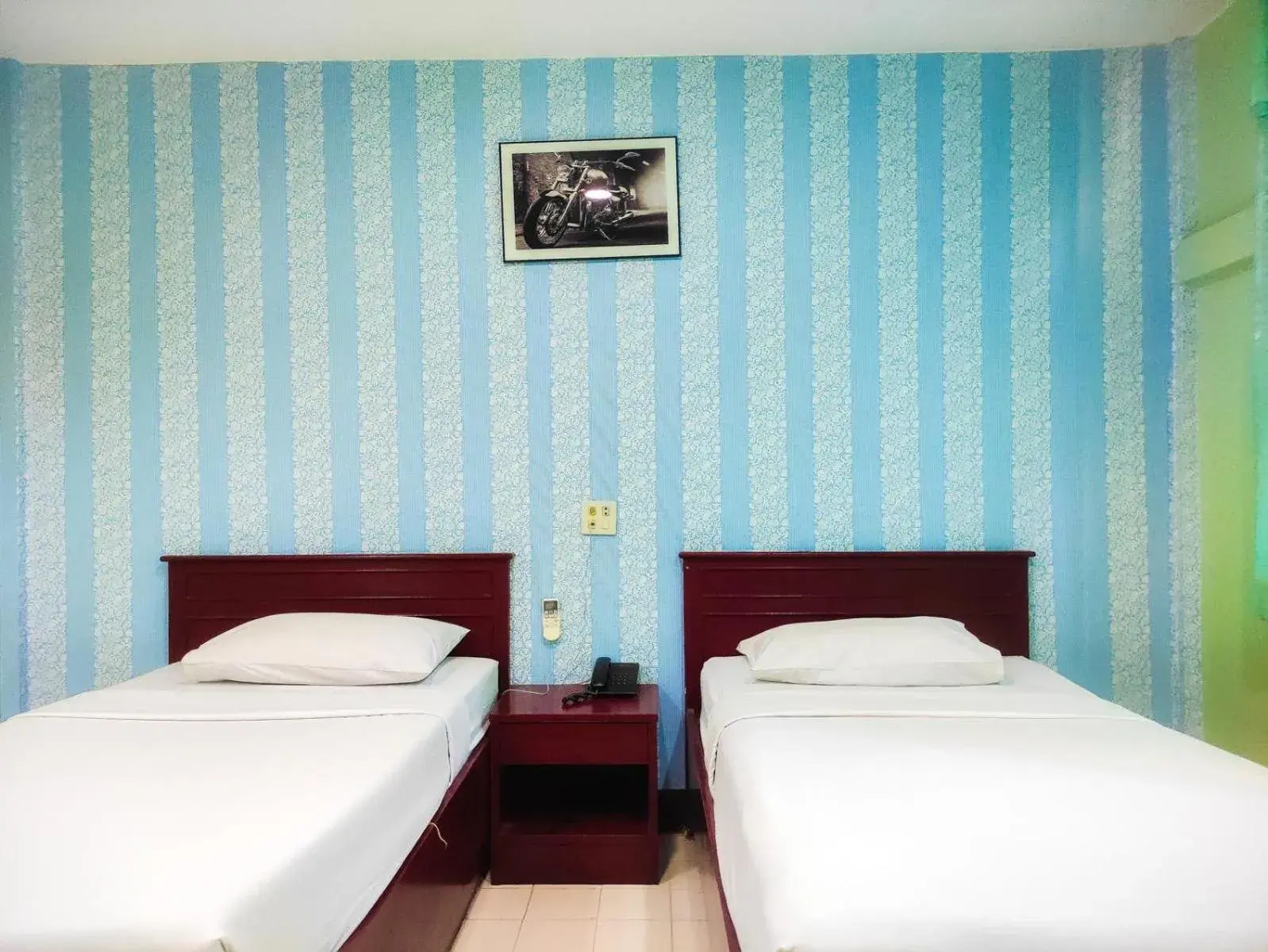 Bed in Woodlands Inn Bed in Woodlands Inn