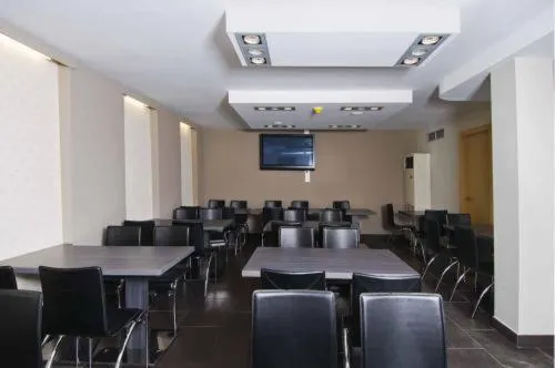 Banquet/Function facilities in Llagotel