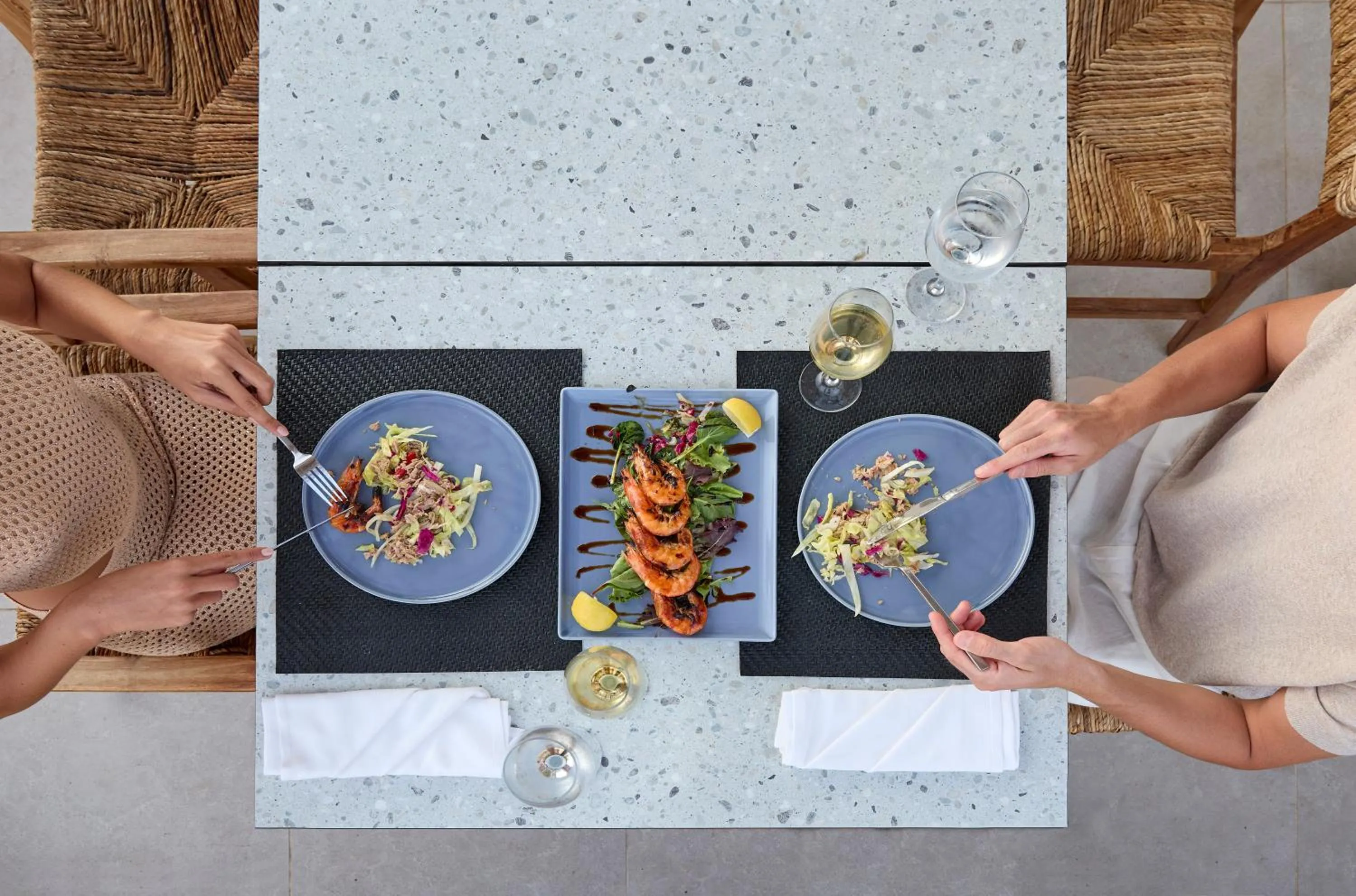 Food and drinks in Ajul Luxury Hotel & Spa Resort, a Registry Collection Hotel