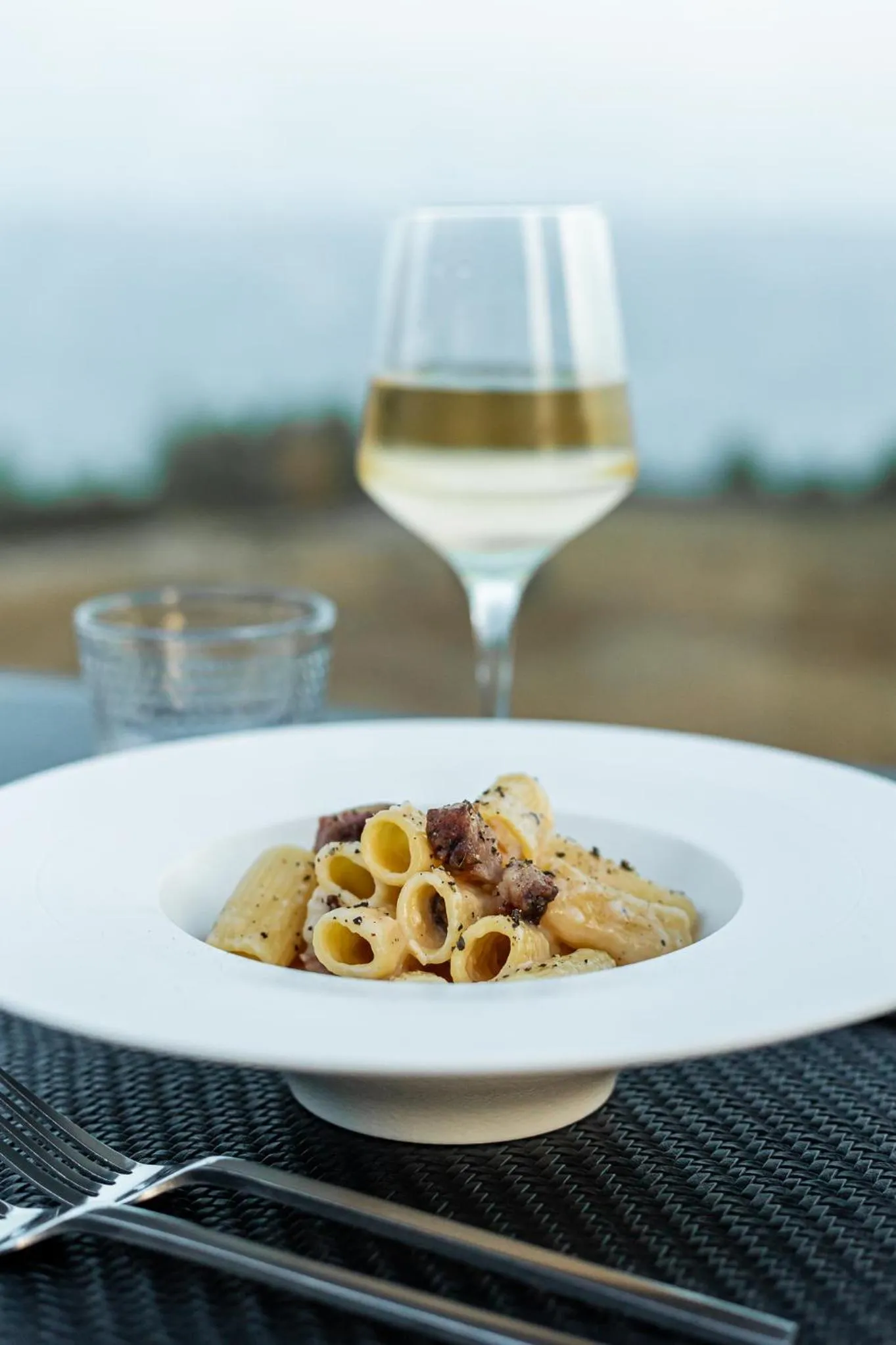 Food and drinks in Ajul Luxury Hotel & Spa Resort, a Registry Collection Hotel