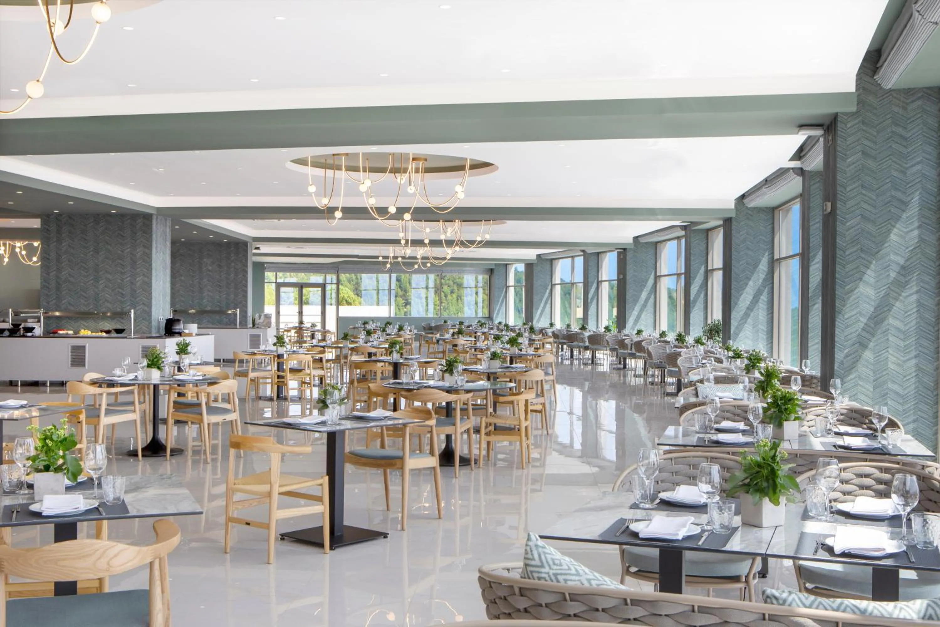 Restaurant/places to eat in Ajul Luxury Hotel & Spa Resort, a Registry Collection Hotel